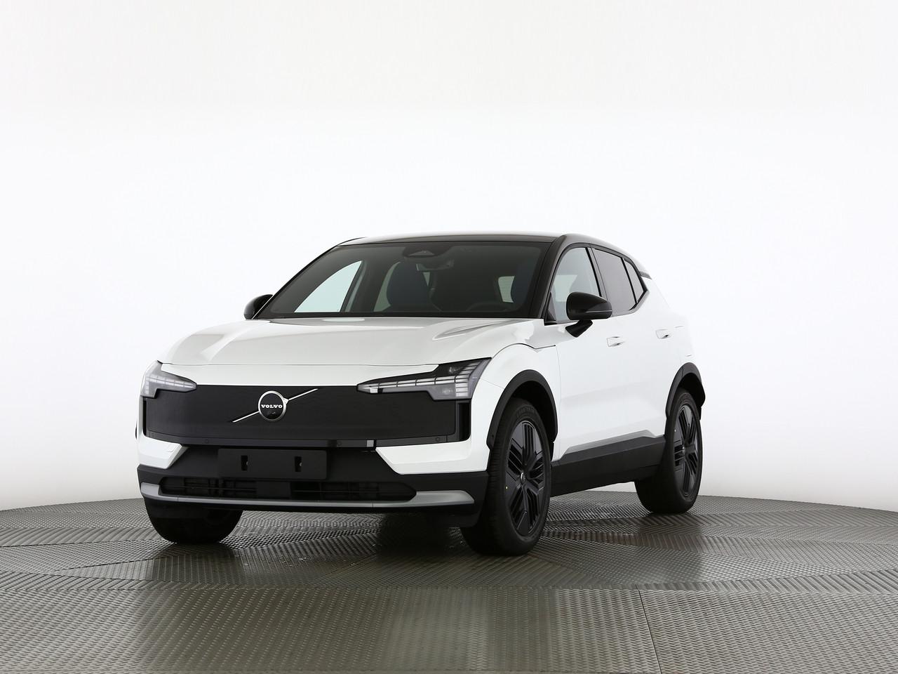 VOLVO EX30 CC P8 Ultra AWD