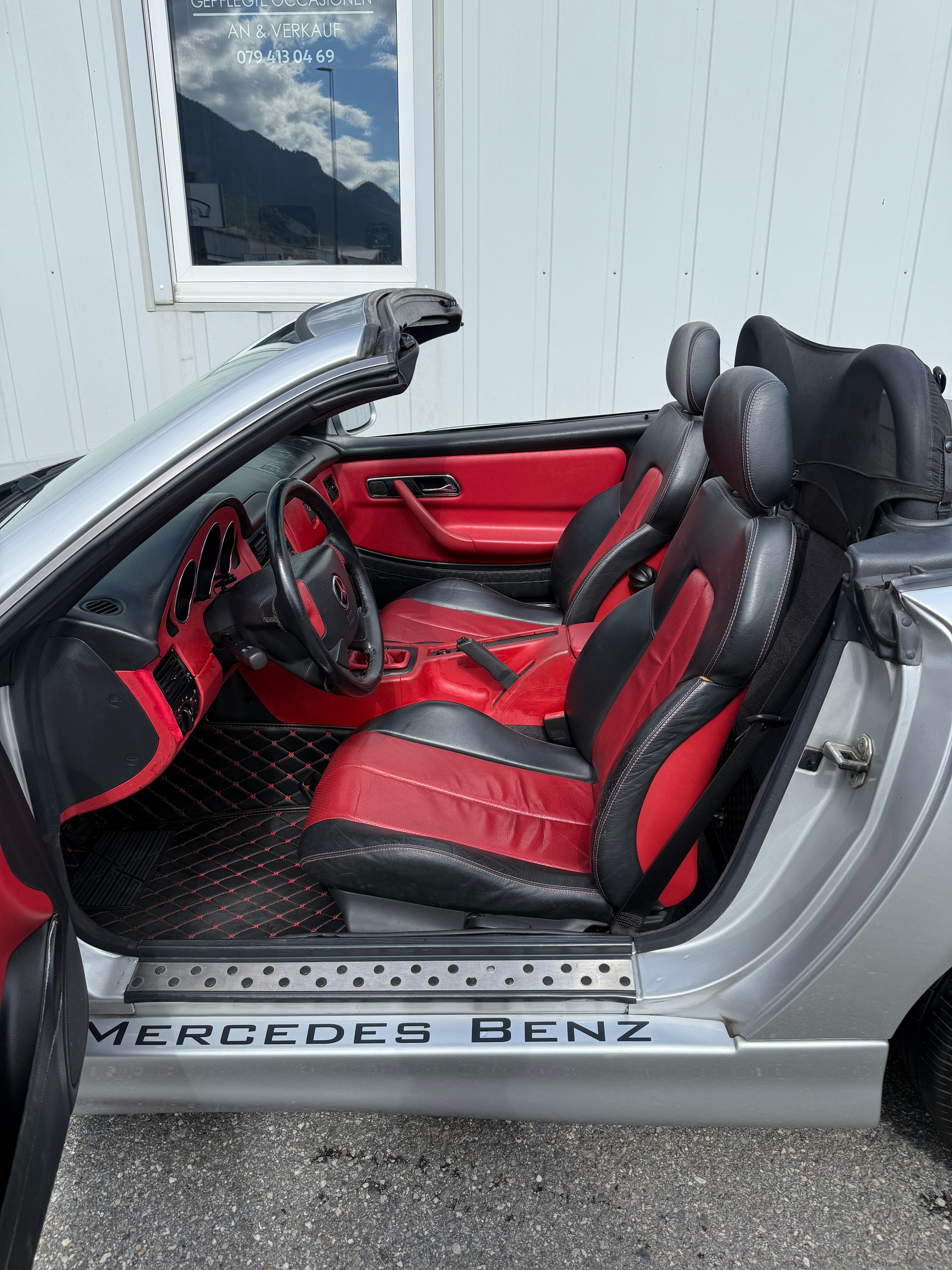 MERCEDES-BENZ SLK 230 Kompressor *TIEFERLEGUNG*SUBWOOFER*FRISCH AB MFK*-image-12