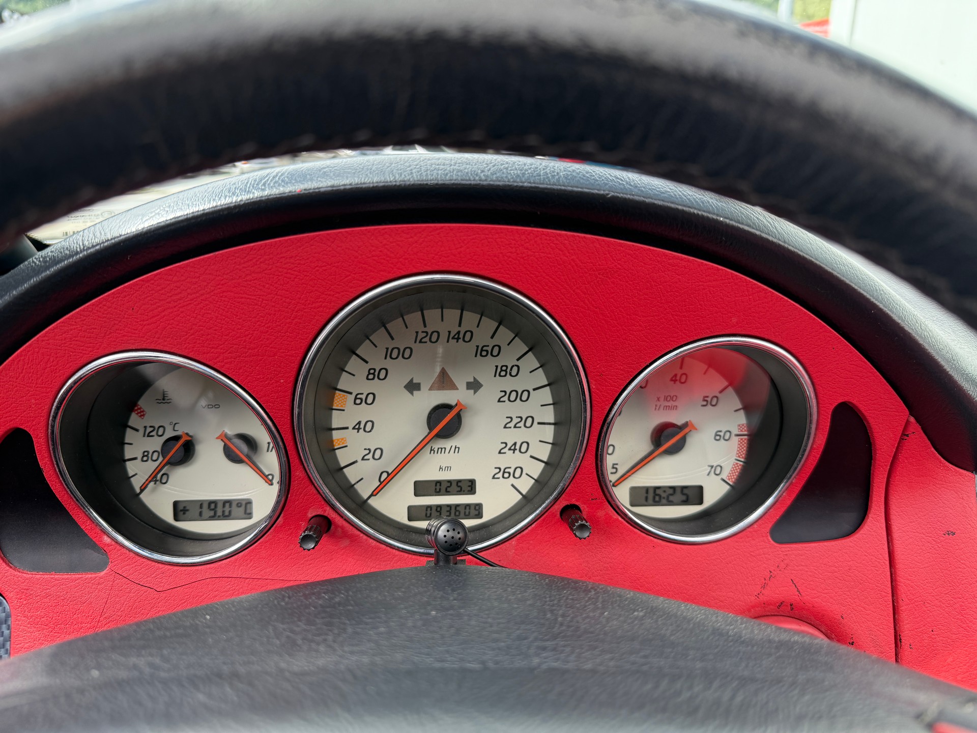 MERCEDES-BENZ SLK 230 Kompressor *TIEFERLEGUNG*SUBWOOFER*FRISCH AB MFK*-image-15