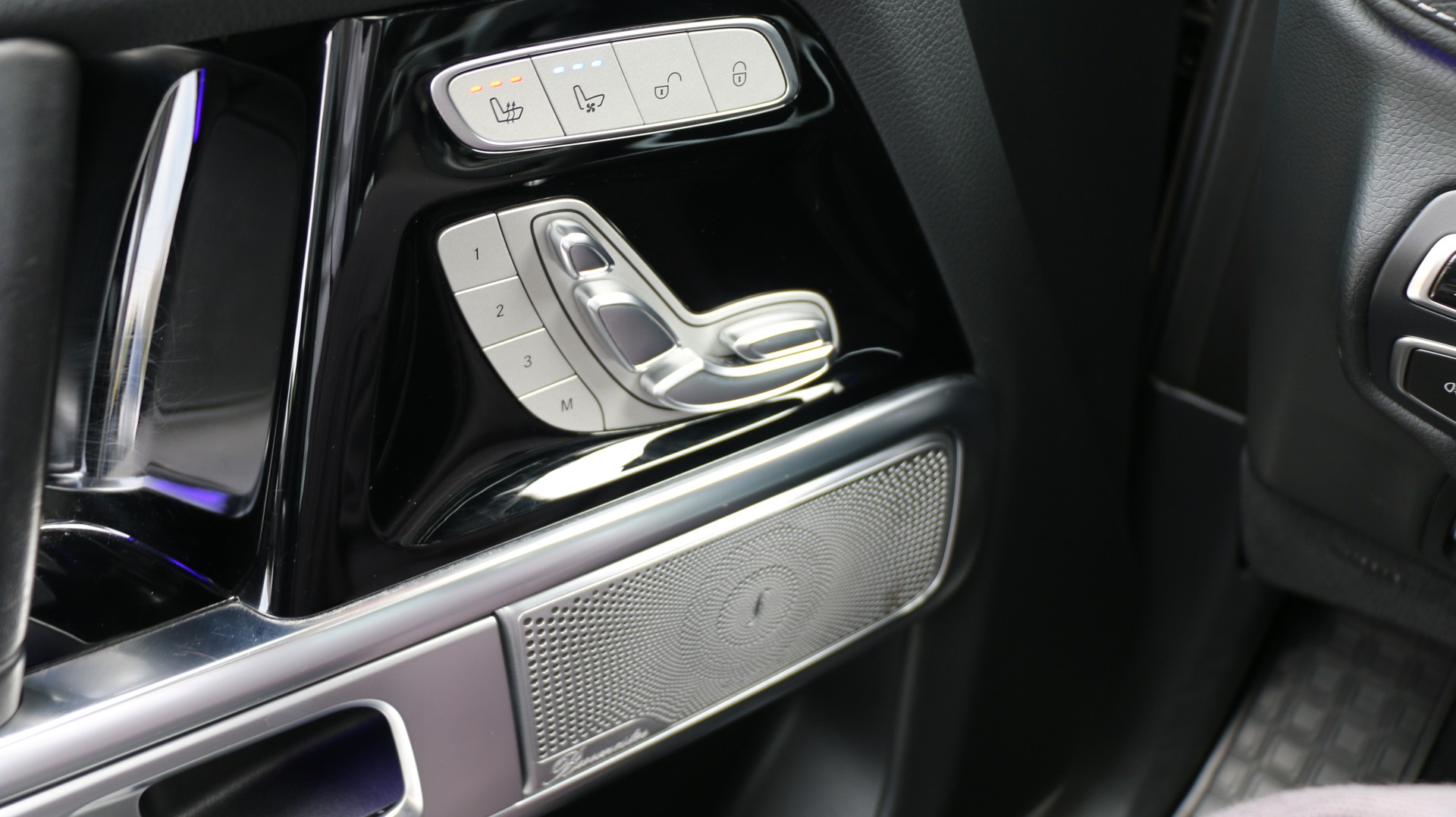 MERCEDES-BENZ G 63 AMG-image-14