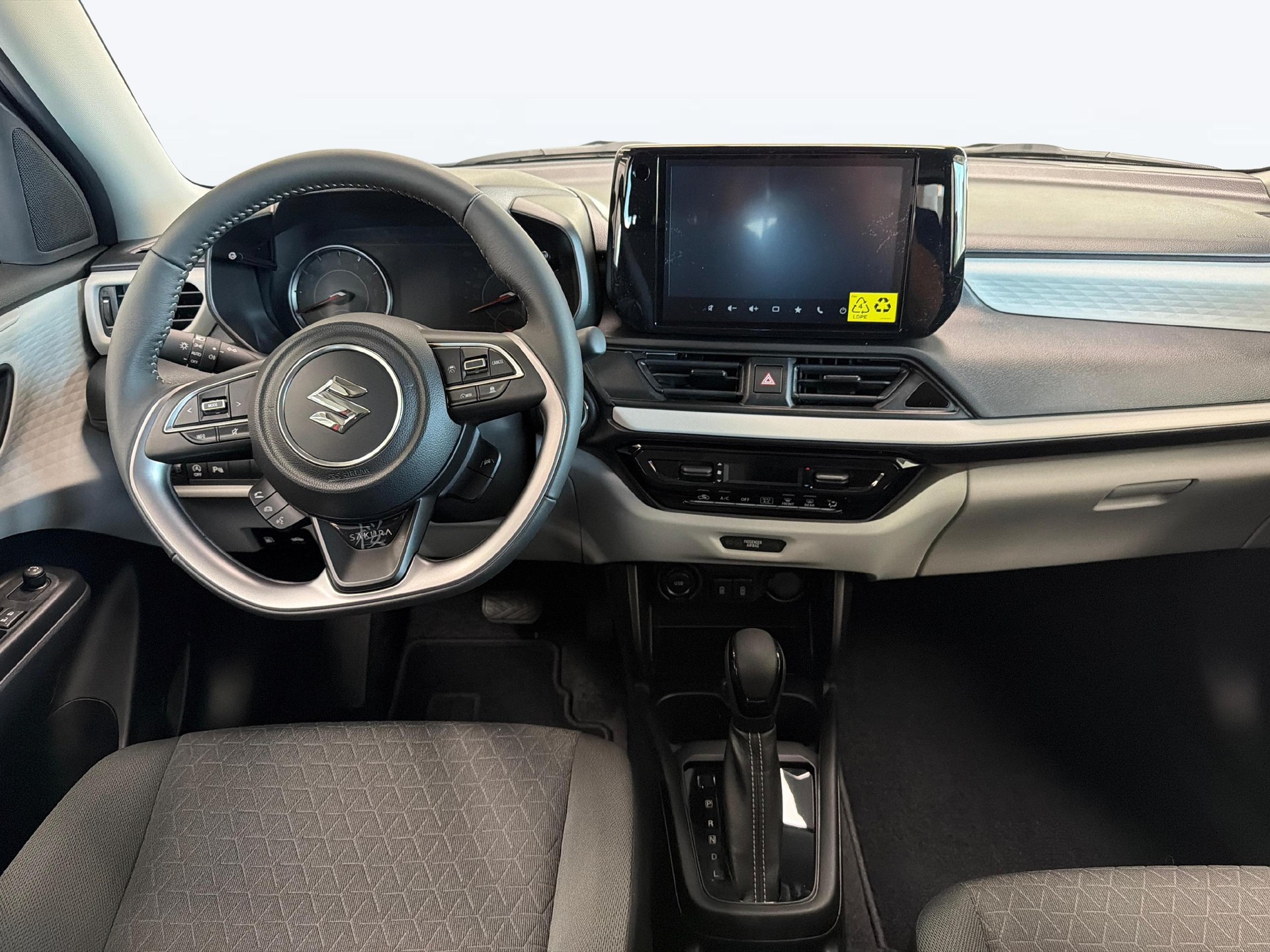 SUZUKI Swift 1.2 Sakura Hybrid-image-8