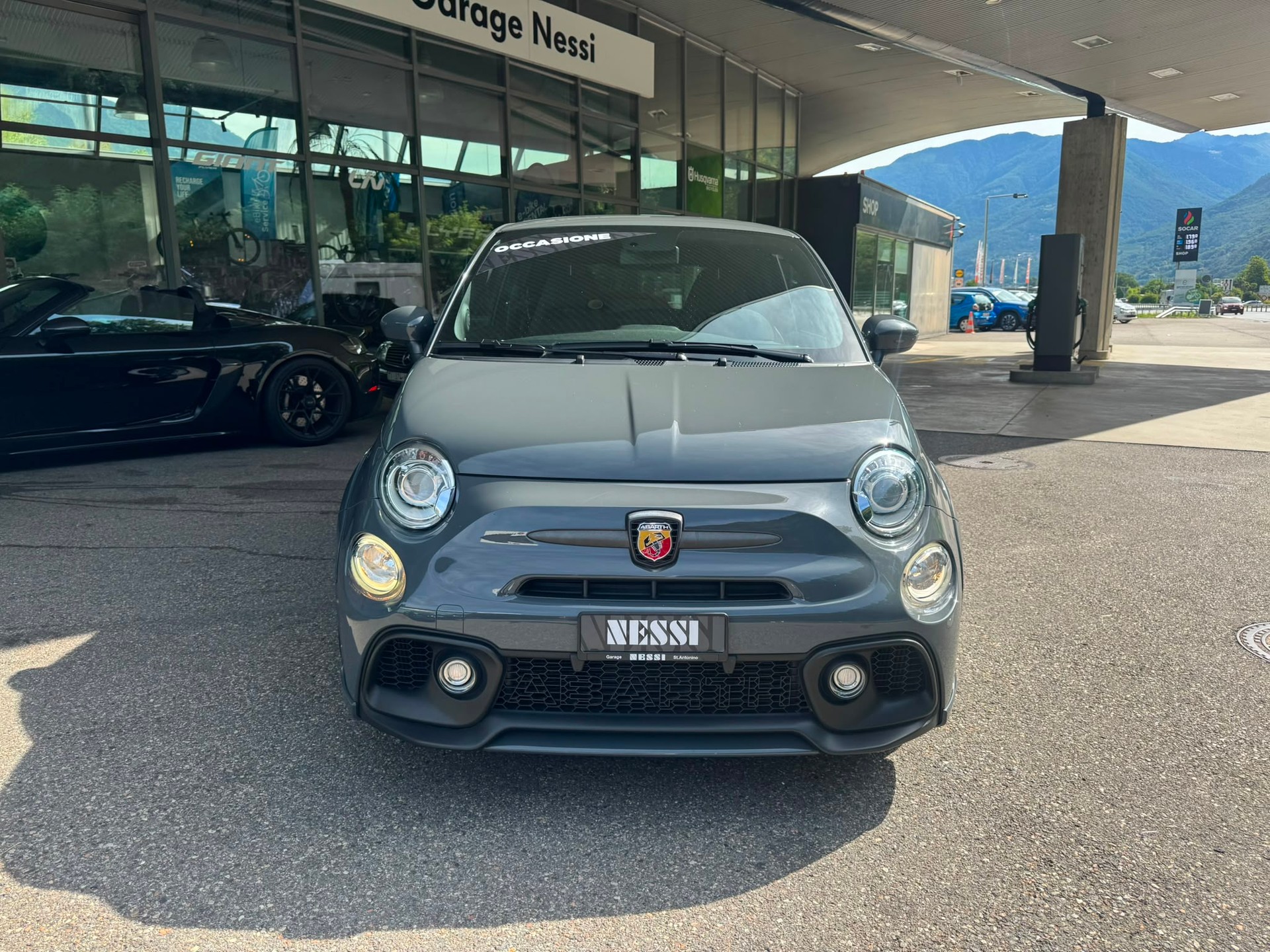 FIAT 695 1.4 16V Turbo Abarth 70 Anniversario-showroom-element-1