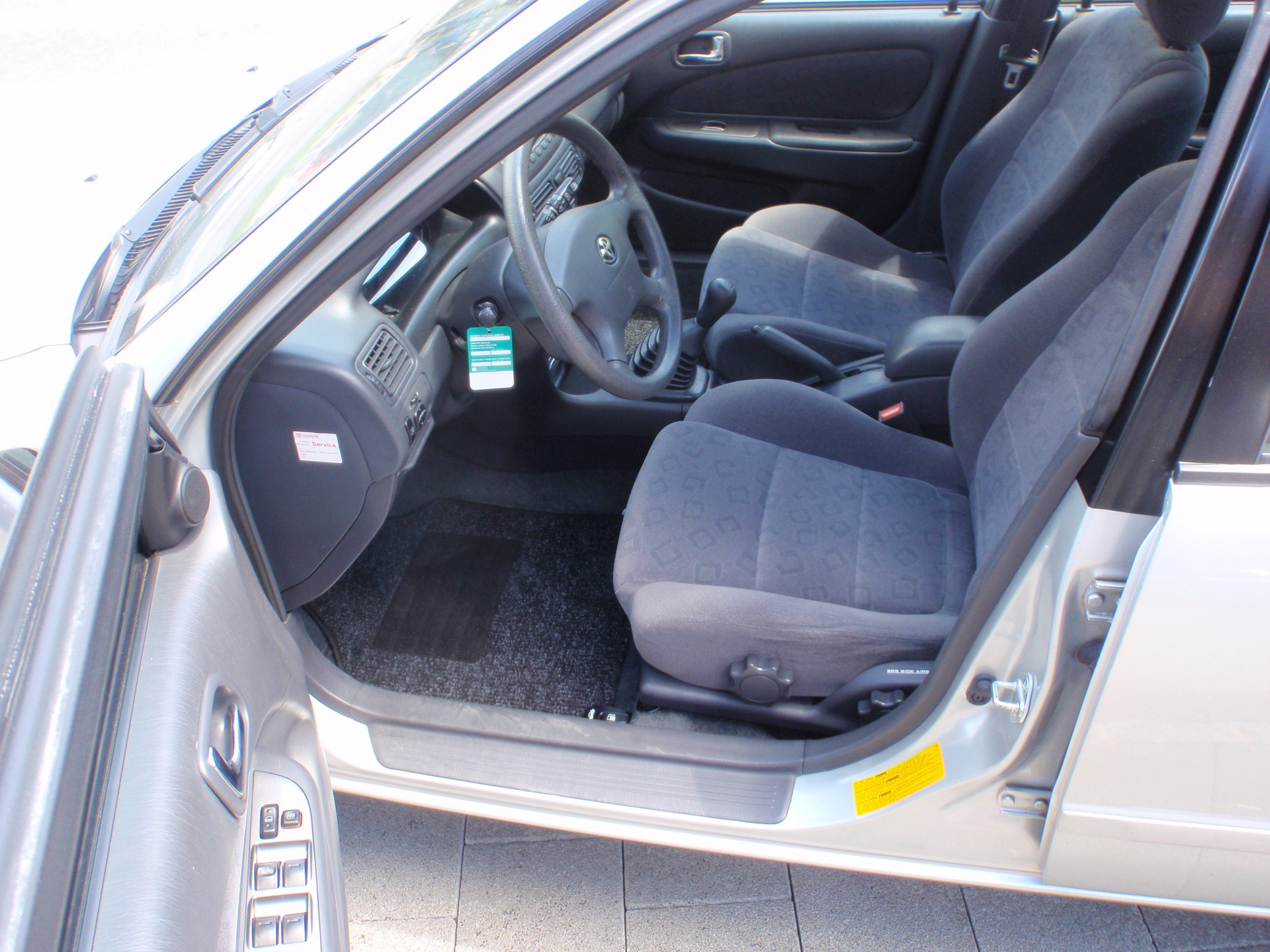 TOYOTA Corolla 1.6 Linea Sol-image-6
