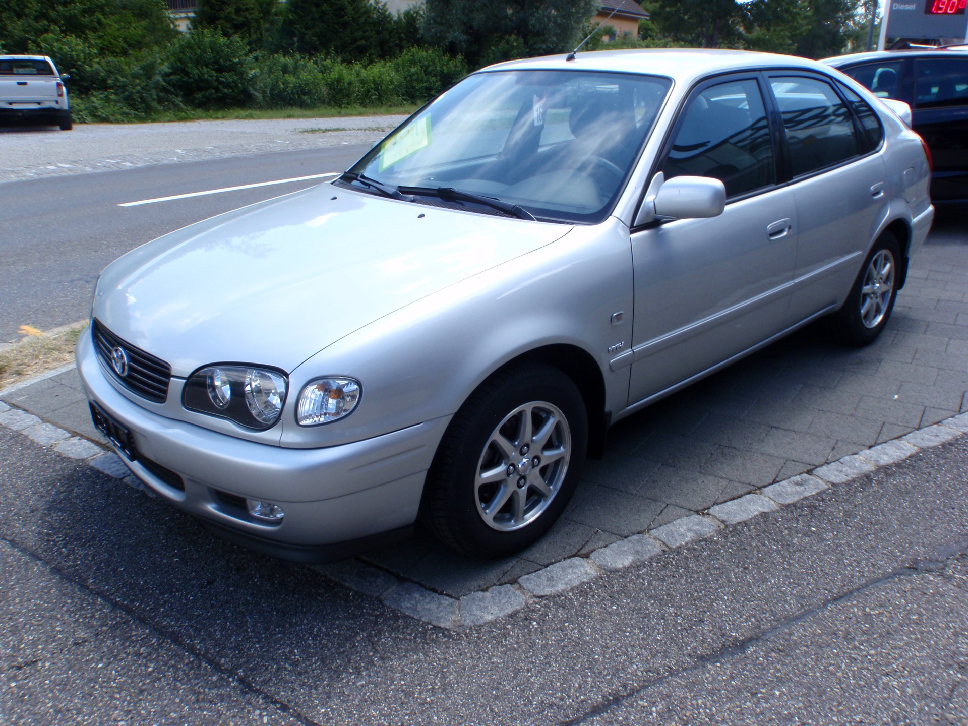TOYOTA Corolla 1.6 Linea Sol