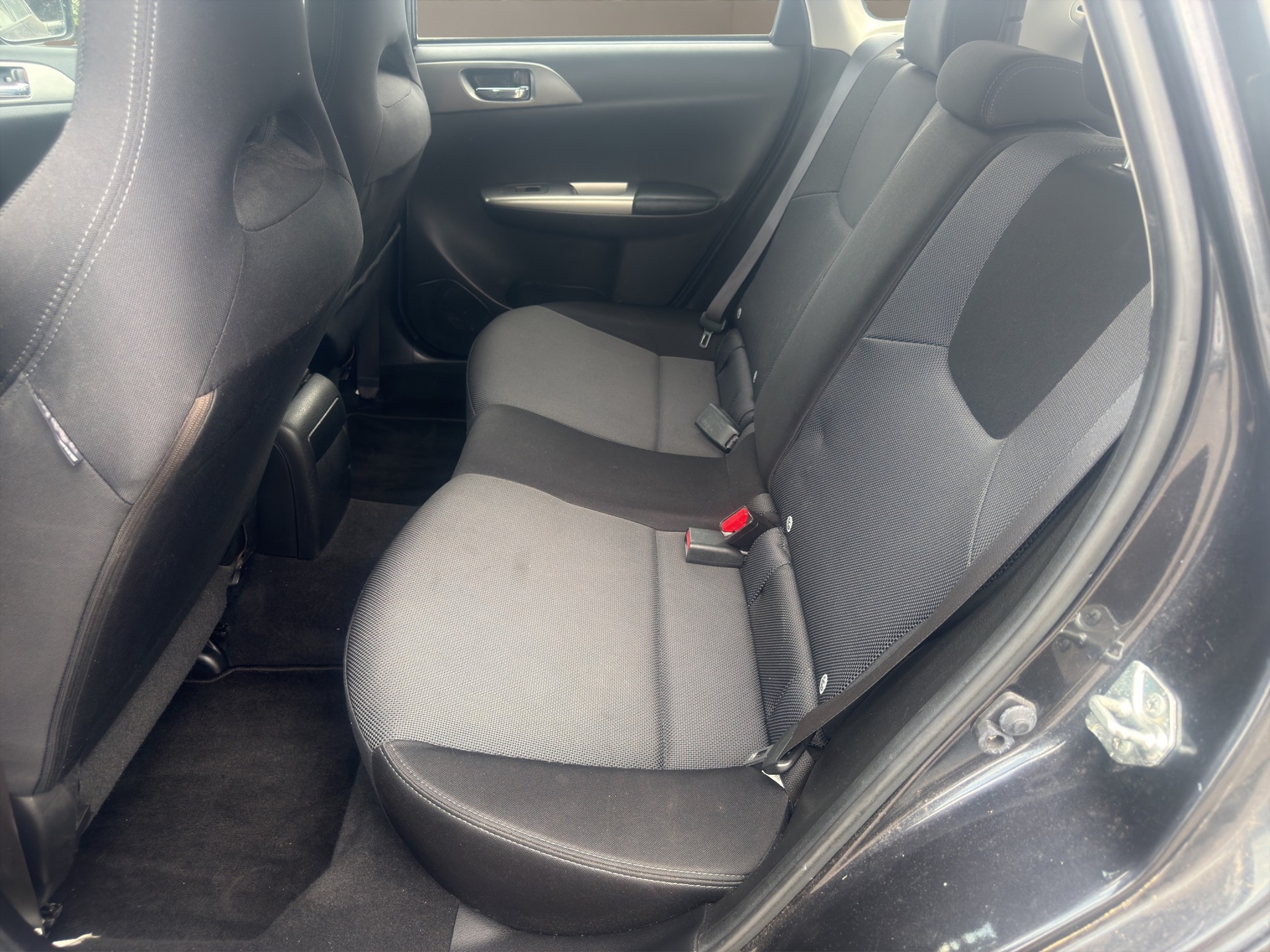 SUBARU Impreza 2.0D Comfort S-image-10