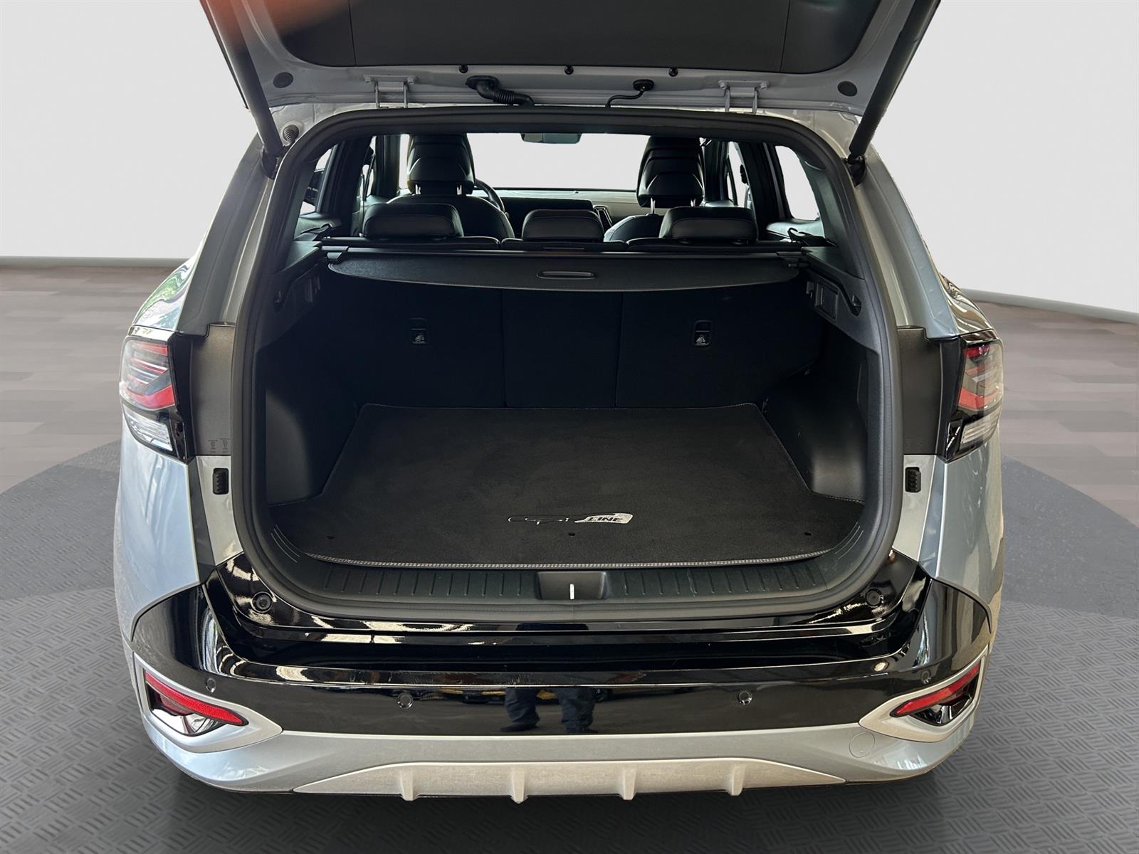 KIA Sportage 1.6 T-GDi PHEV GT-Line-image-4