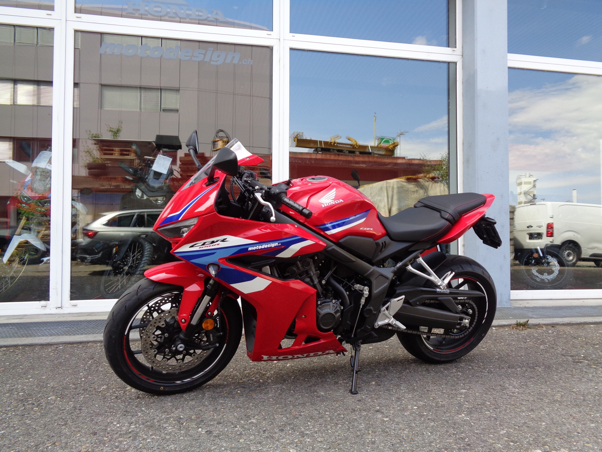 HONDA CBR 650 R-showroom-element-2