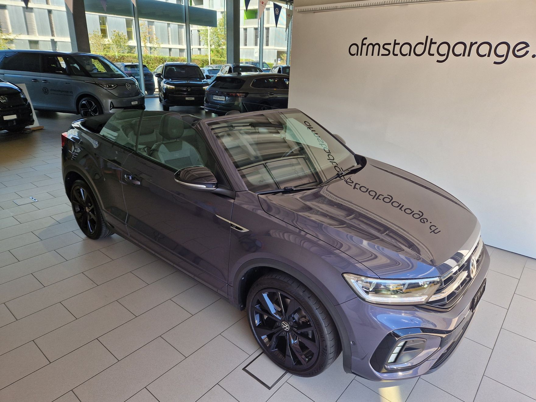 VW T-Roc Cabriolet 1.5 TSI EVO R-Line DSG-showroom-element-1