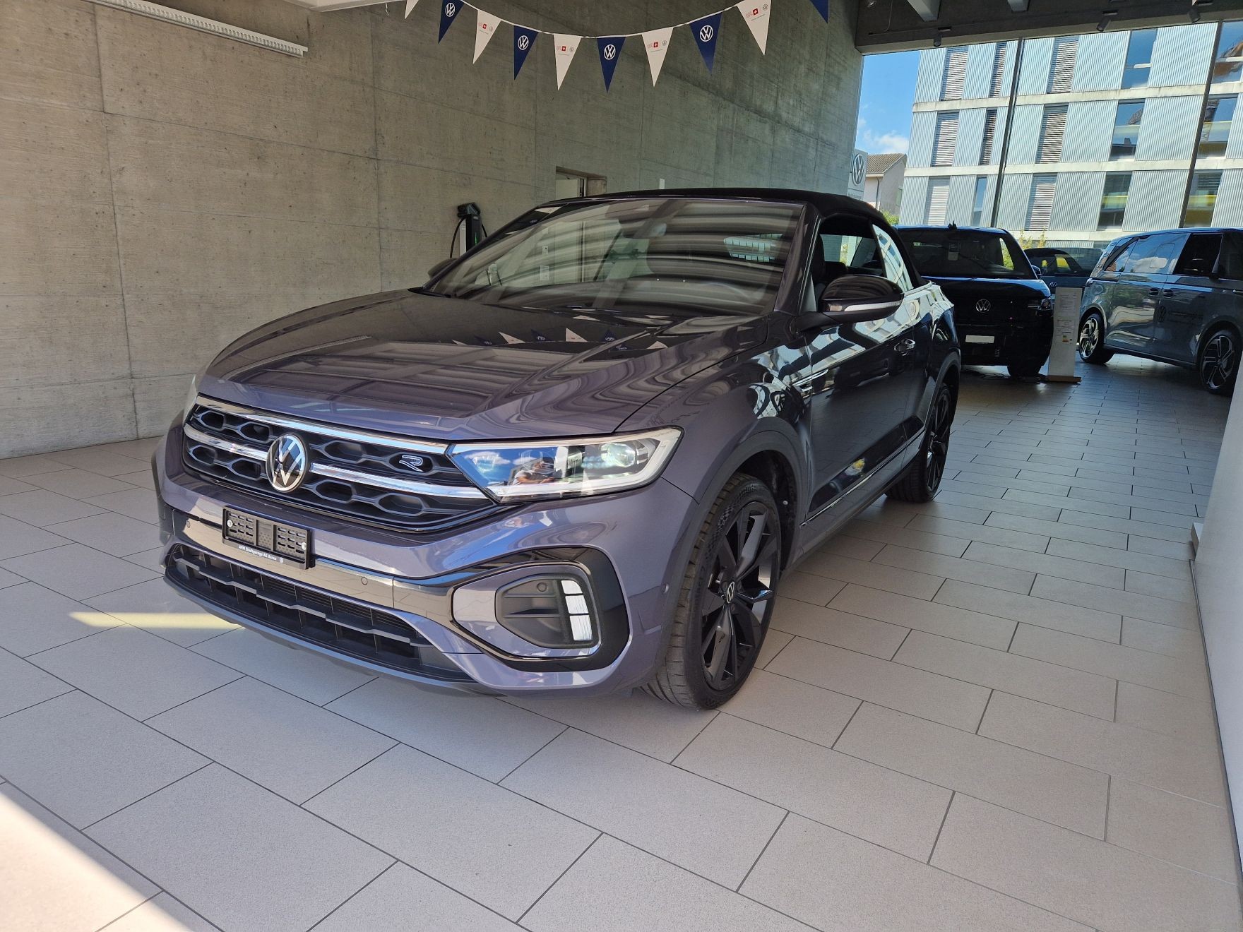 VW T-Roc Cabriolet 1.5 TSI EVO R-Line DSG-showroom-element-2