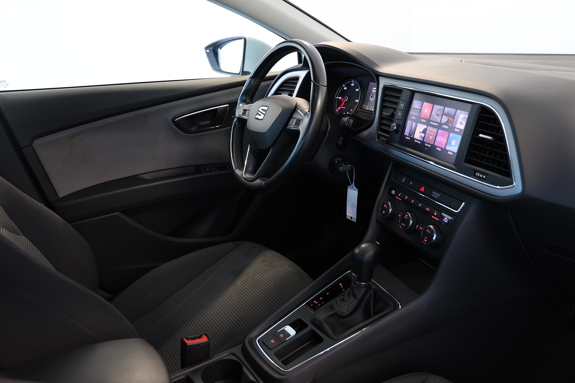 SEAT Leon ST 2.0 TDI Style DSG-image-11