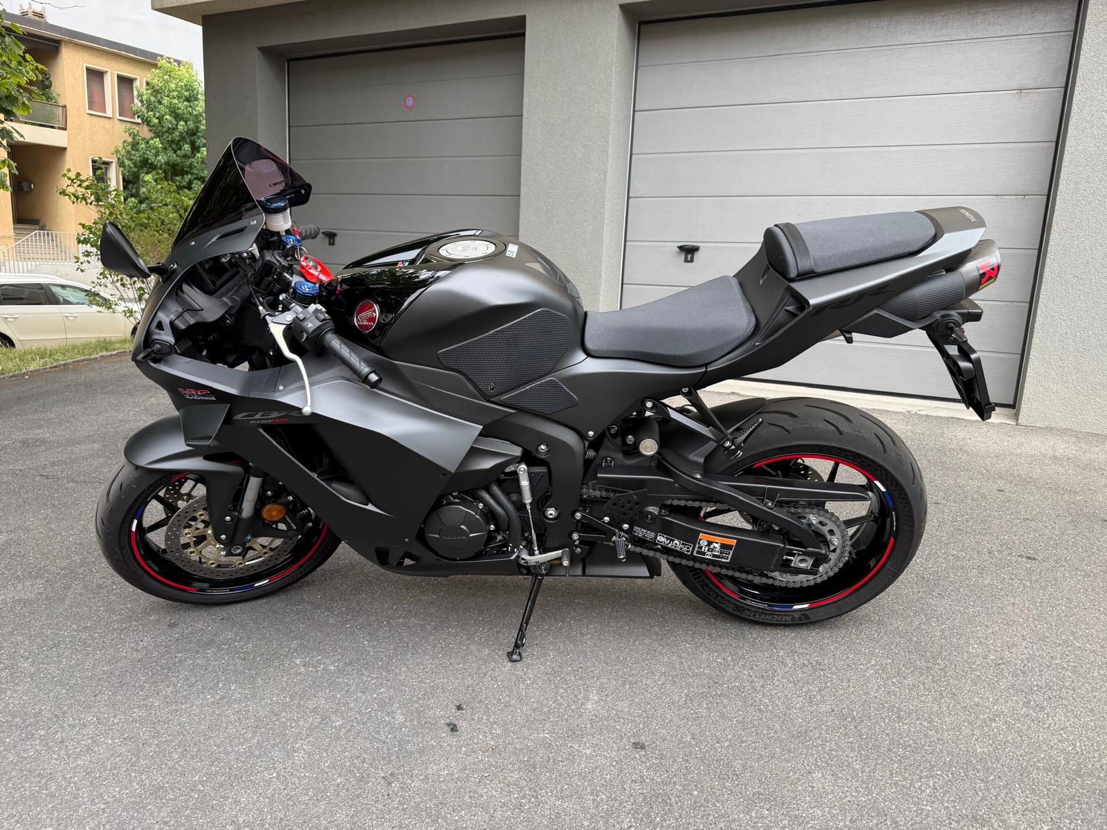 HONDA CBR 600 RR-image-2