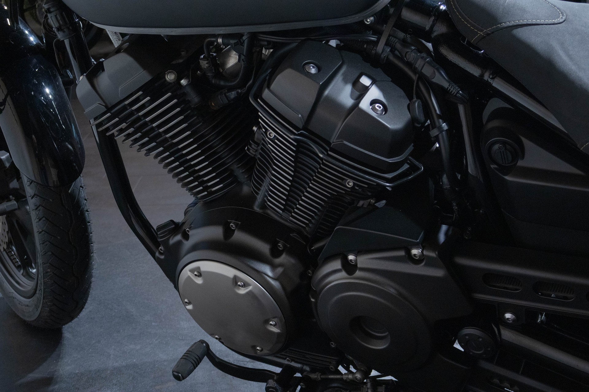 YAMAHA XV 950 R-image-9