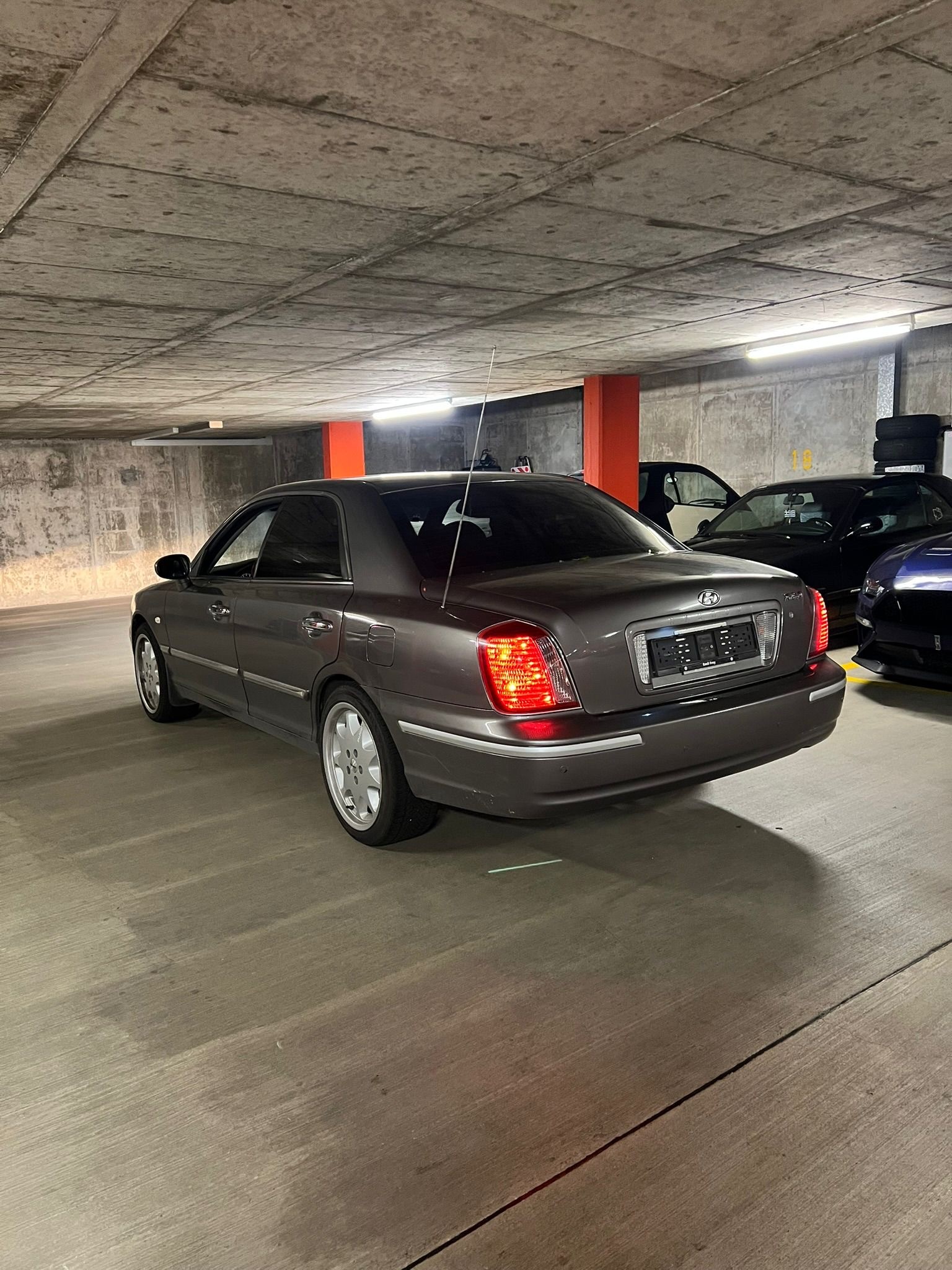 HYUNDAI XG 350 V6-showroom-element-3