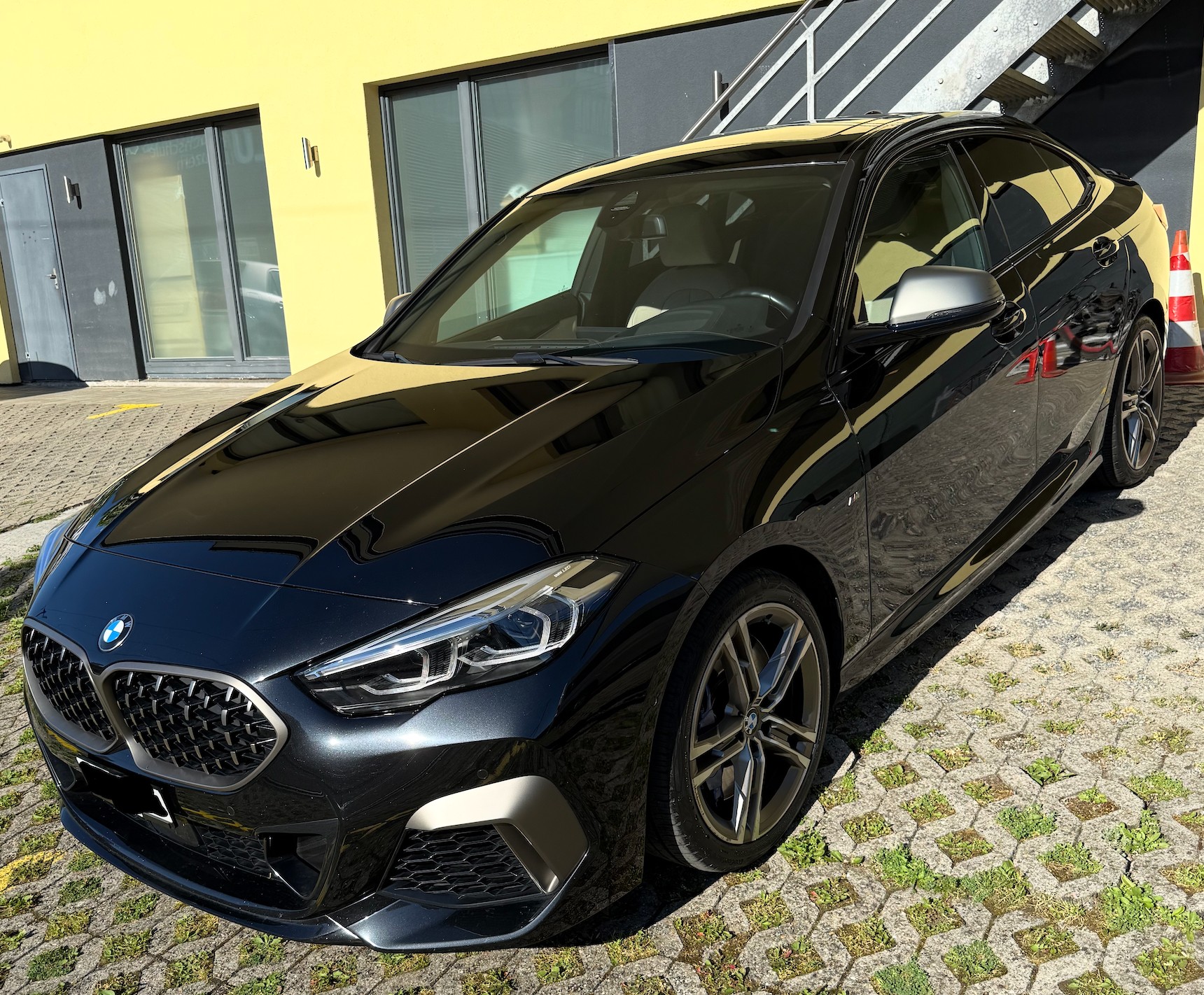 BMW M235i xDrive-image-2