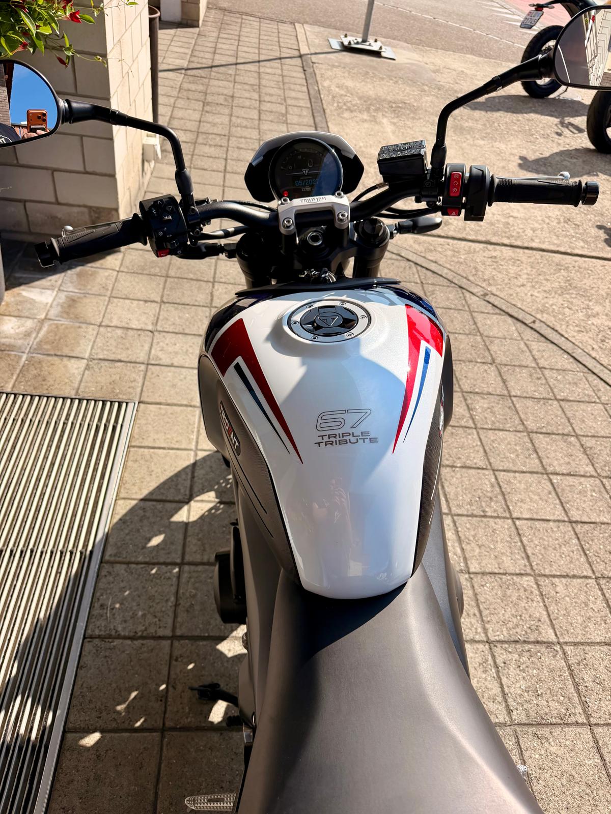 TRIUMPH Trident 660-image-9