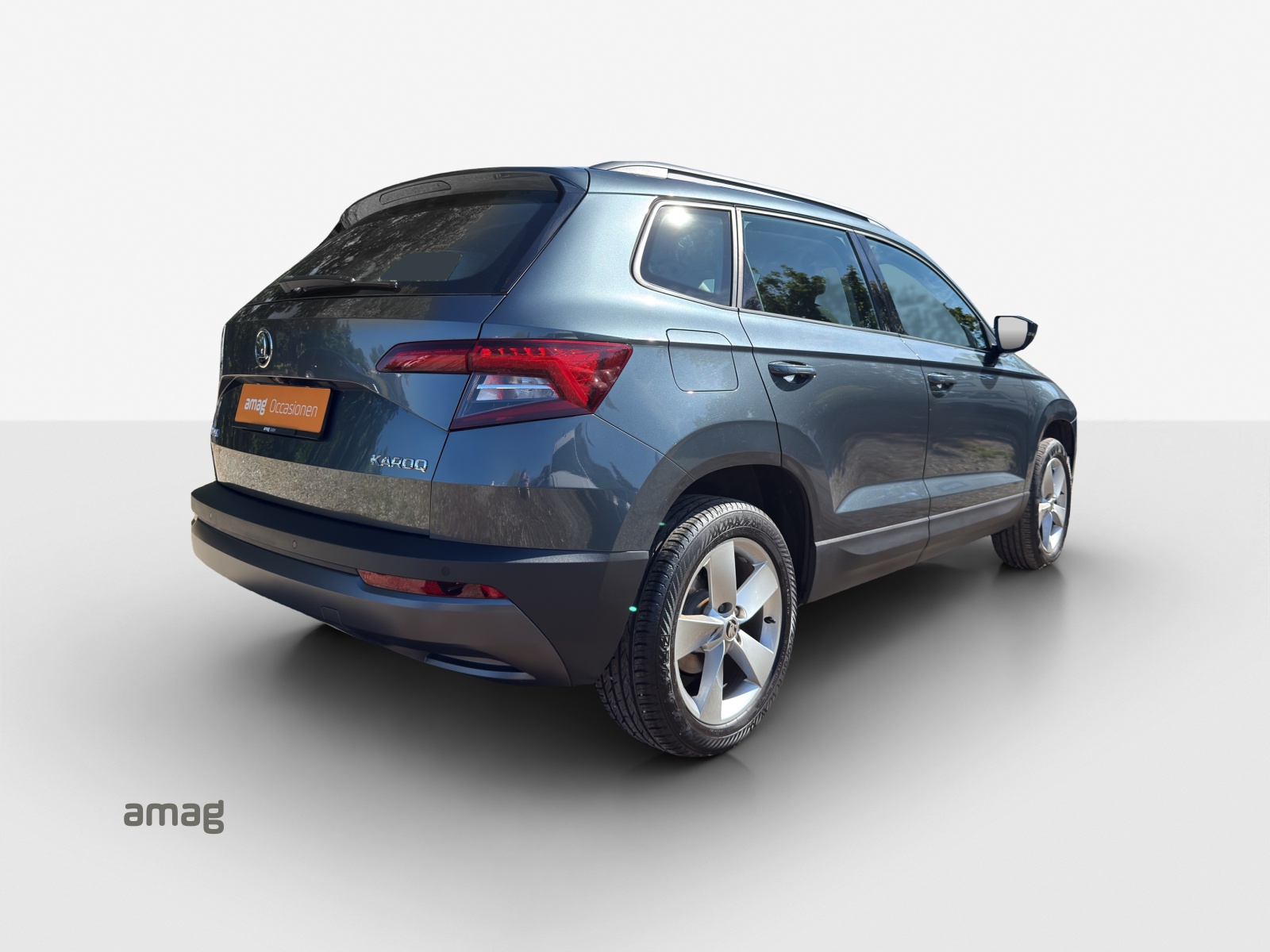 SKODA Karoq 1.0 TSI Ambition DSG-image-4