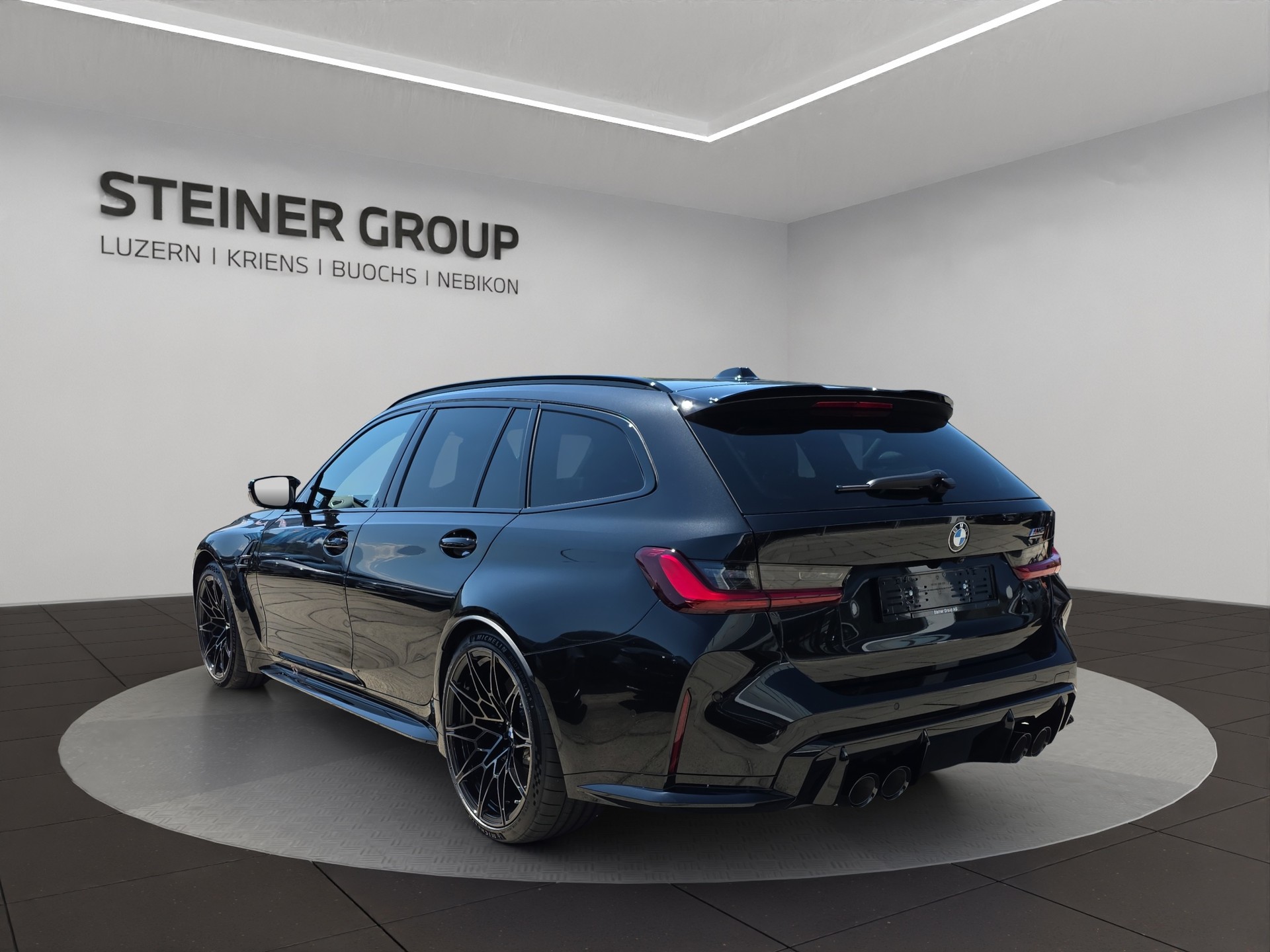 BMW M3 Touring xDrive Competition M-image-5