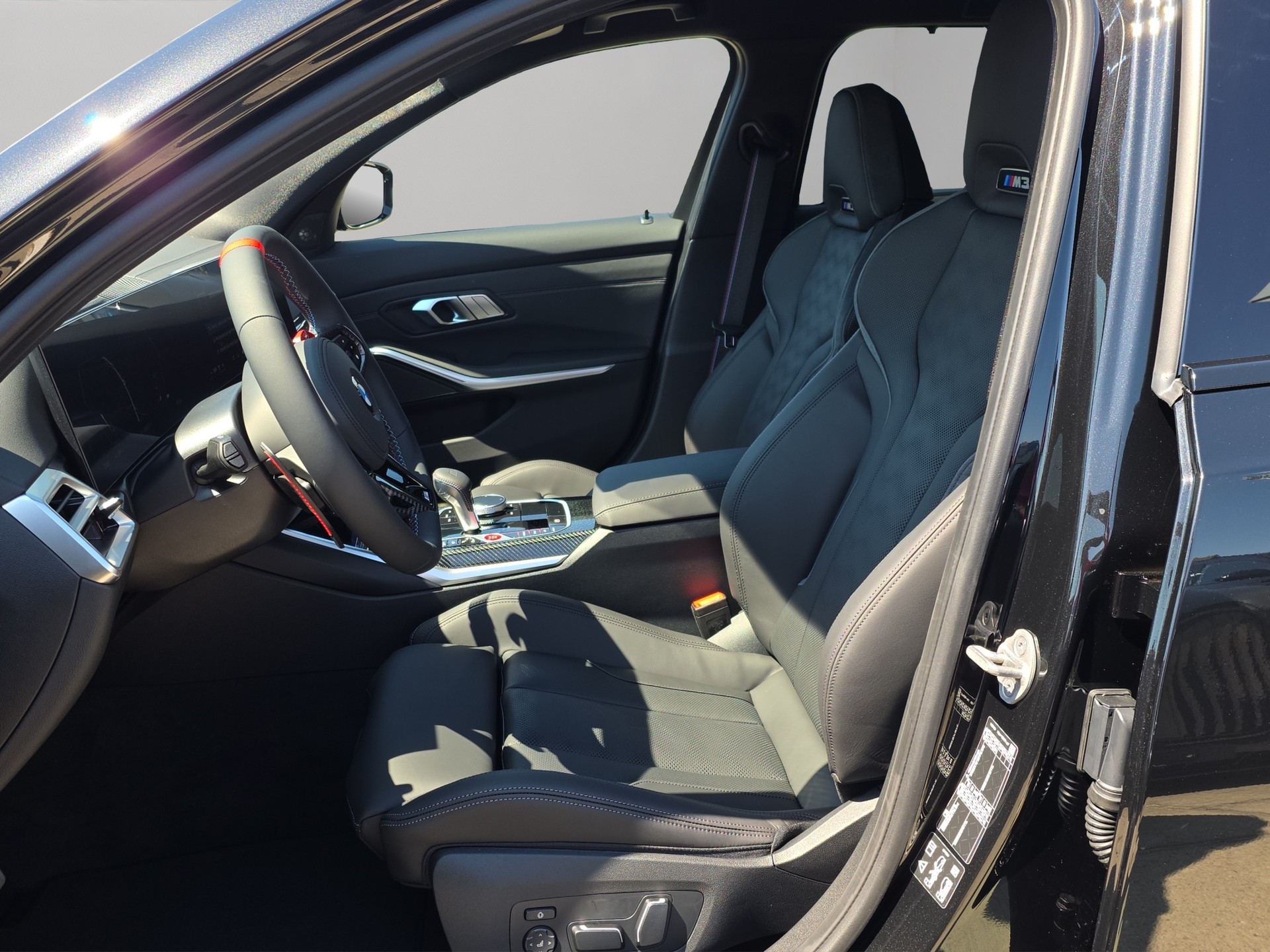 BMW M3 Touring xDrive Competition M-image-8