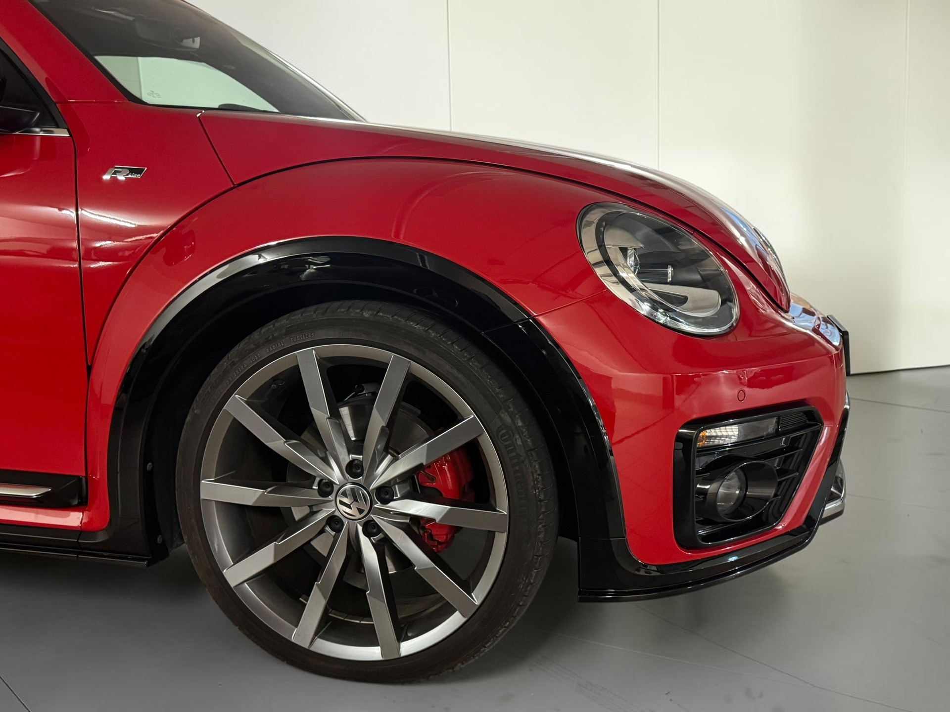 VW Beetle Cabriolet 2.0 TSI BMT R-Line DSG-showroom-element-2