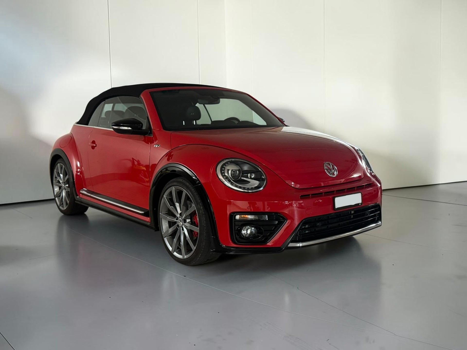VW Beetle Cabriolet 2.0 TSI BMT R-Line DSG