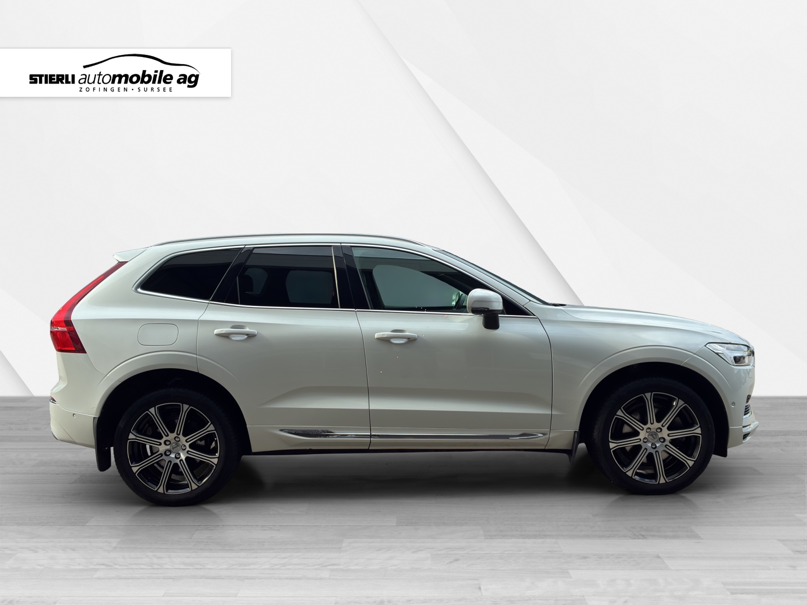 VOLVO XC60 2.0 T8 TE Inscription eAWD-showroom-element-3
