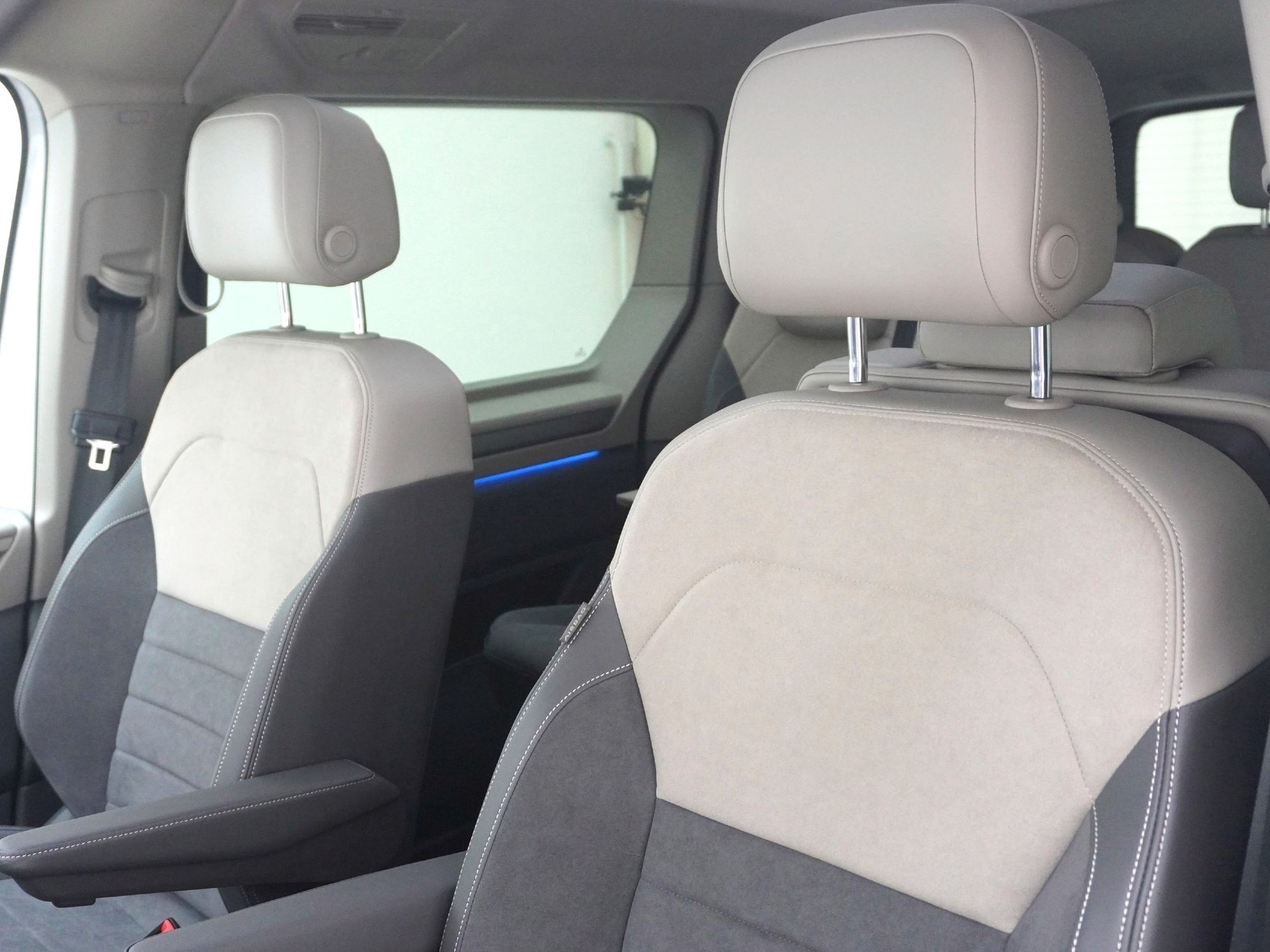 VW Multivan 1.5 TSI eHybrid Style DSG 4motion-image-6