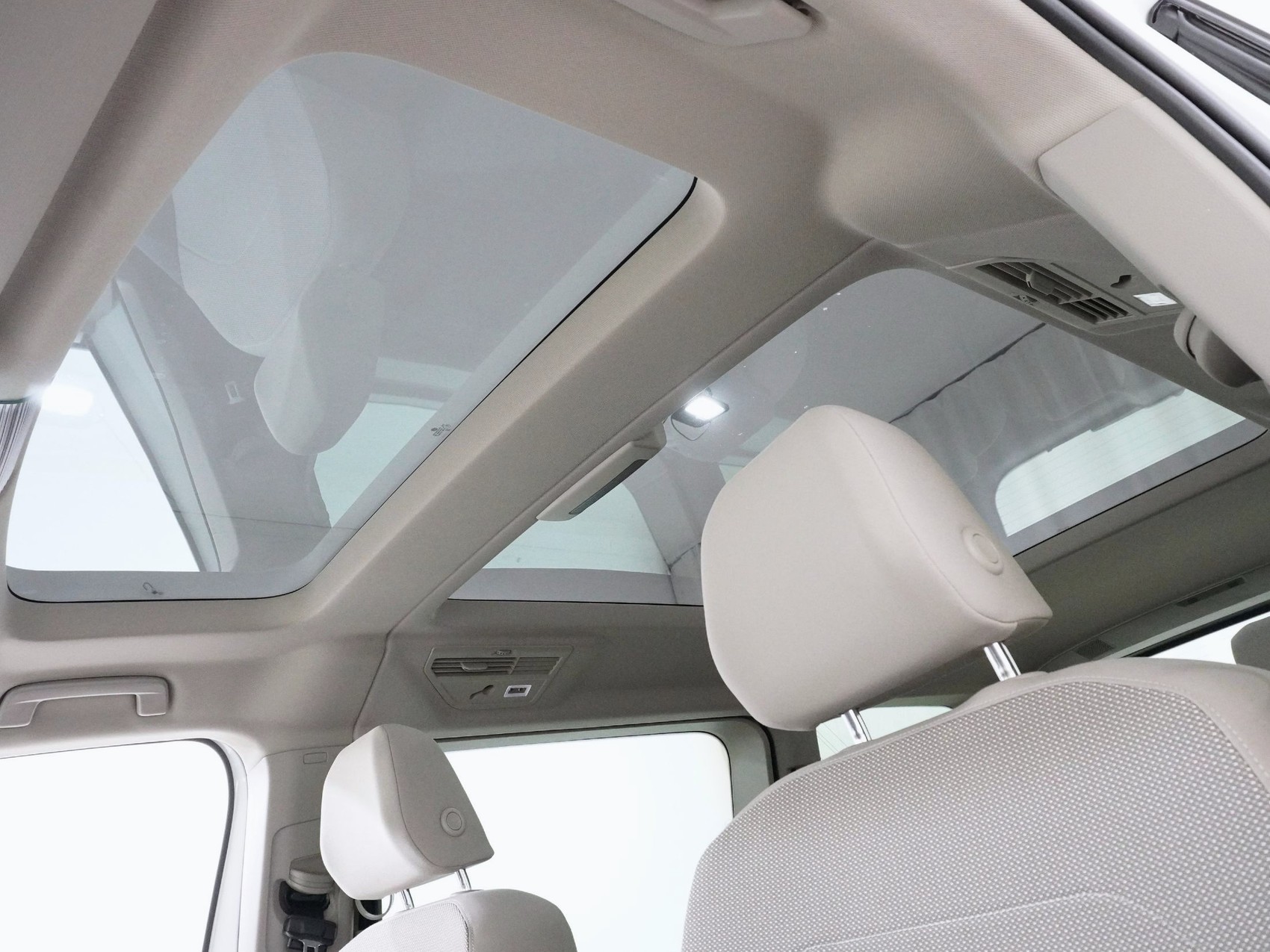 VW Multivan 1.5 TSI eHybrid Style DSG 4motion-image-15