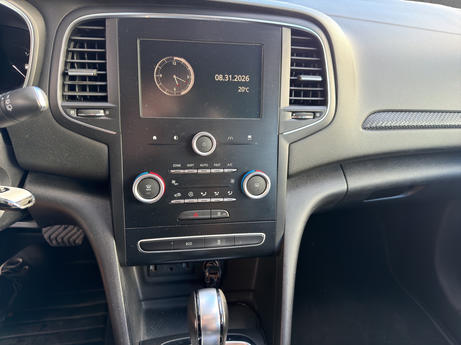 RENAULT Mégane Grandtour 1.5 dCi GT Line EDC-image-11
