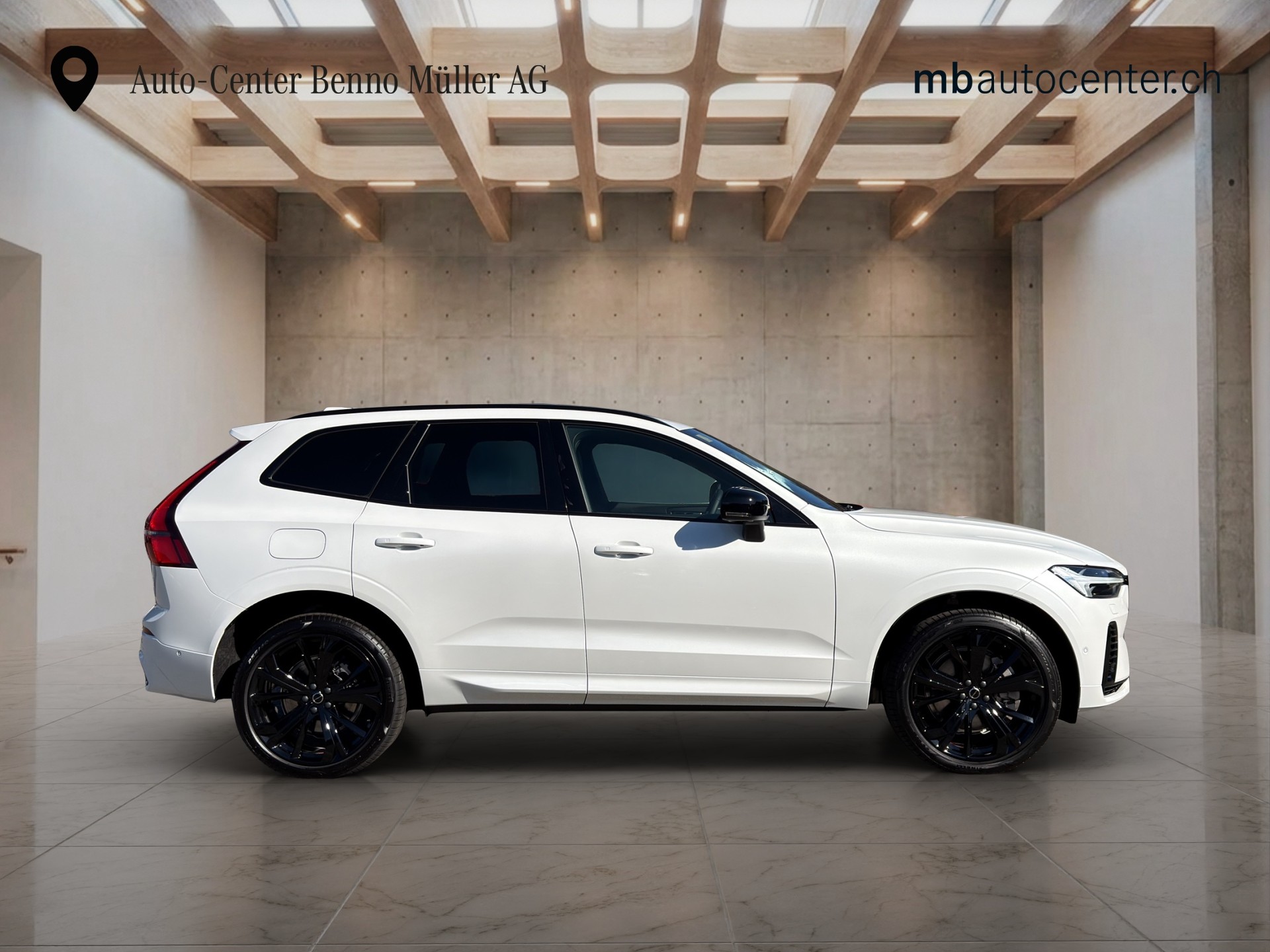 VOLVO XC60 2.0 T6 TE Black Edition eAWD-image-5