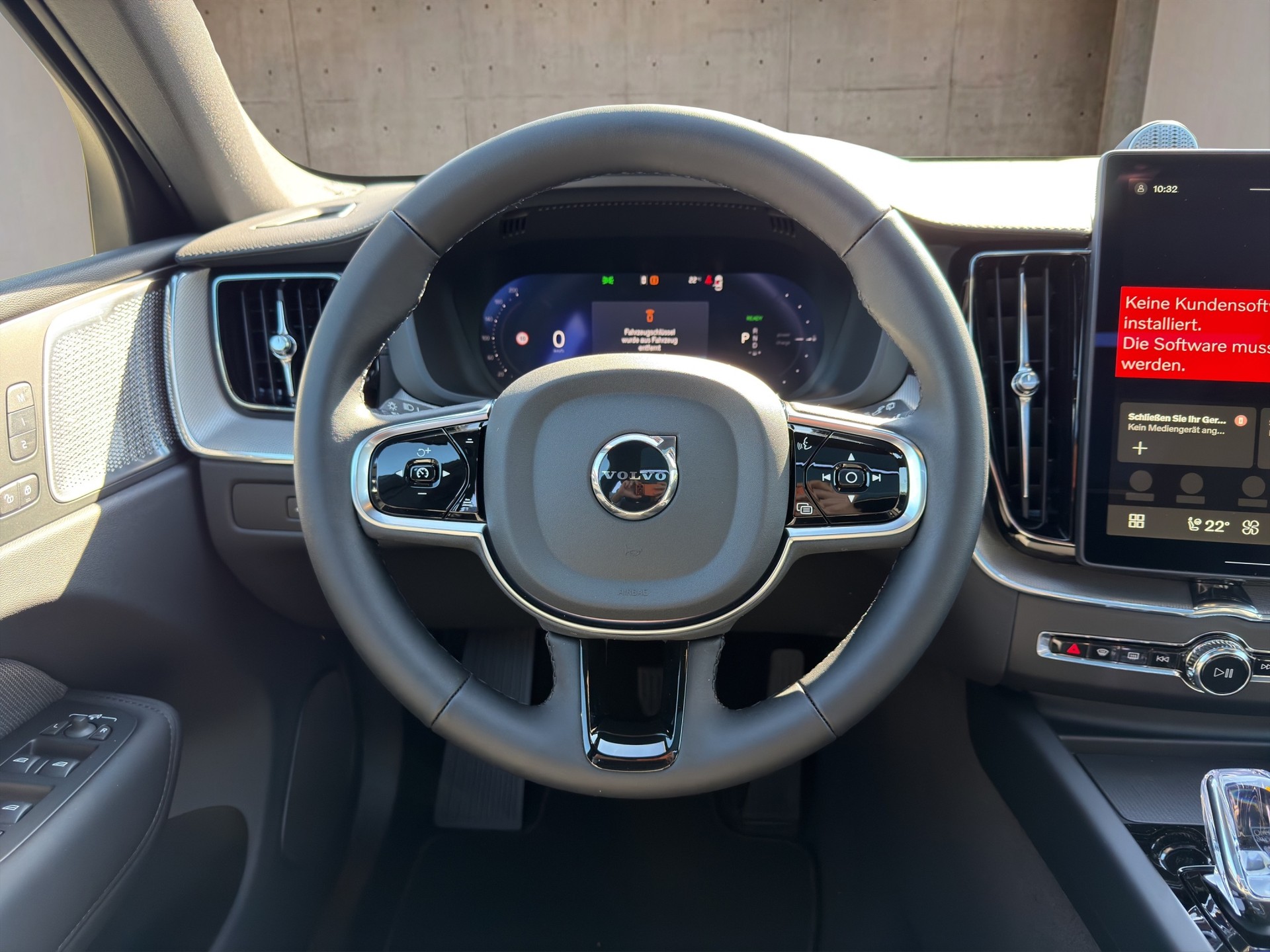 VOLVO XC60 2.0 T6 TE Black Edition eAWD-image-13