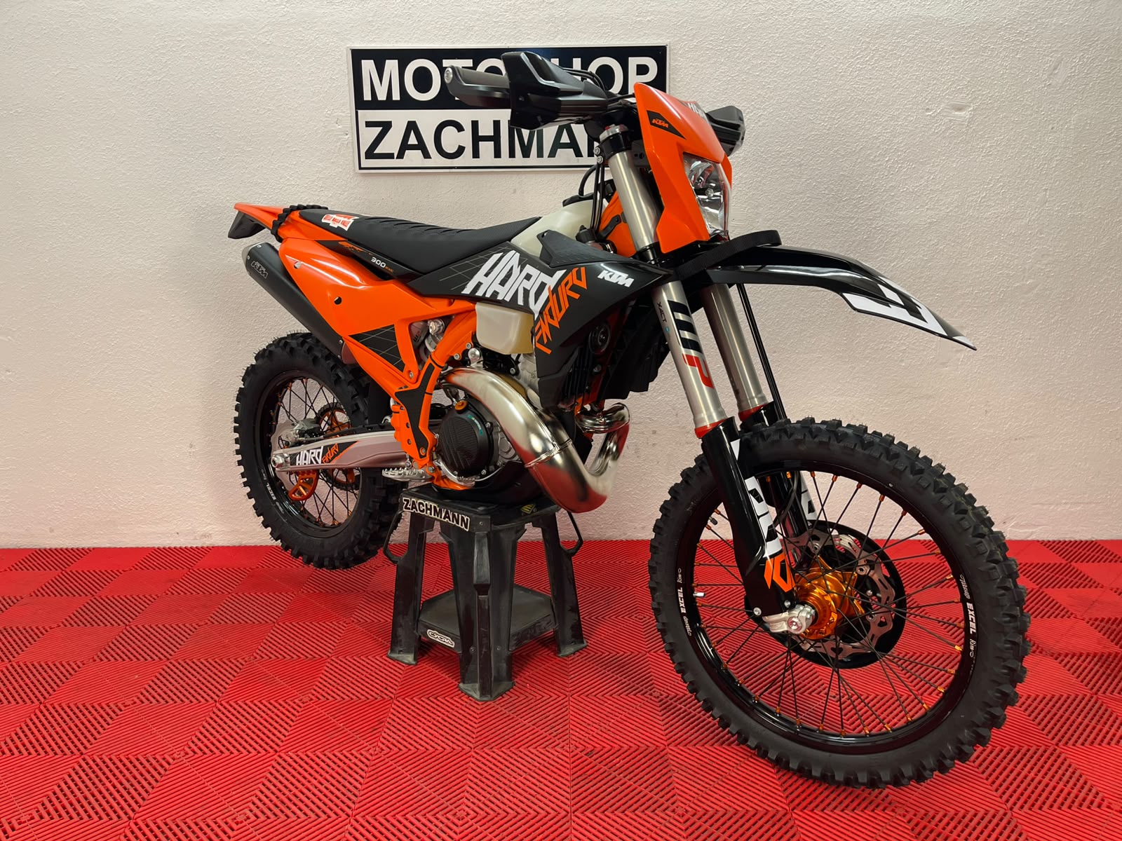 KTM 300 EXC HARDENDURO 2027-showroom-element-1
