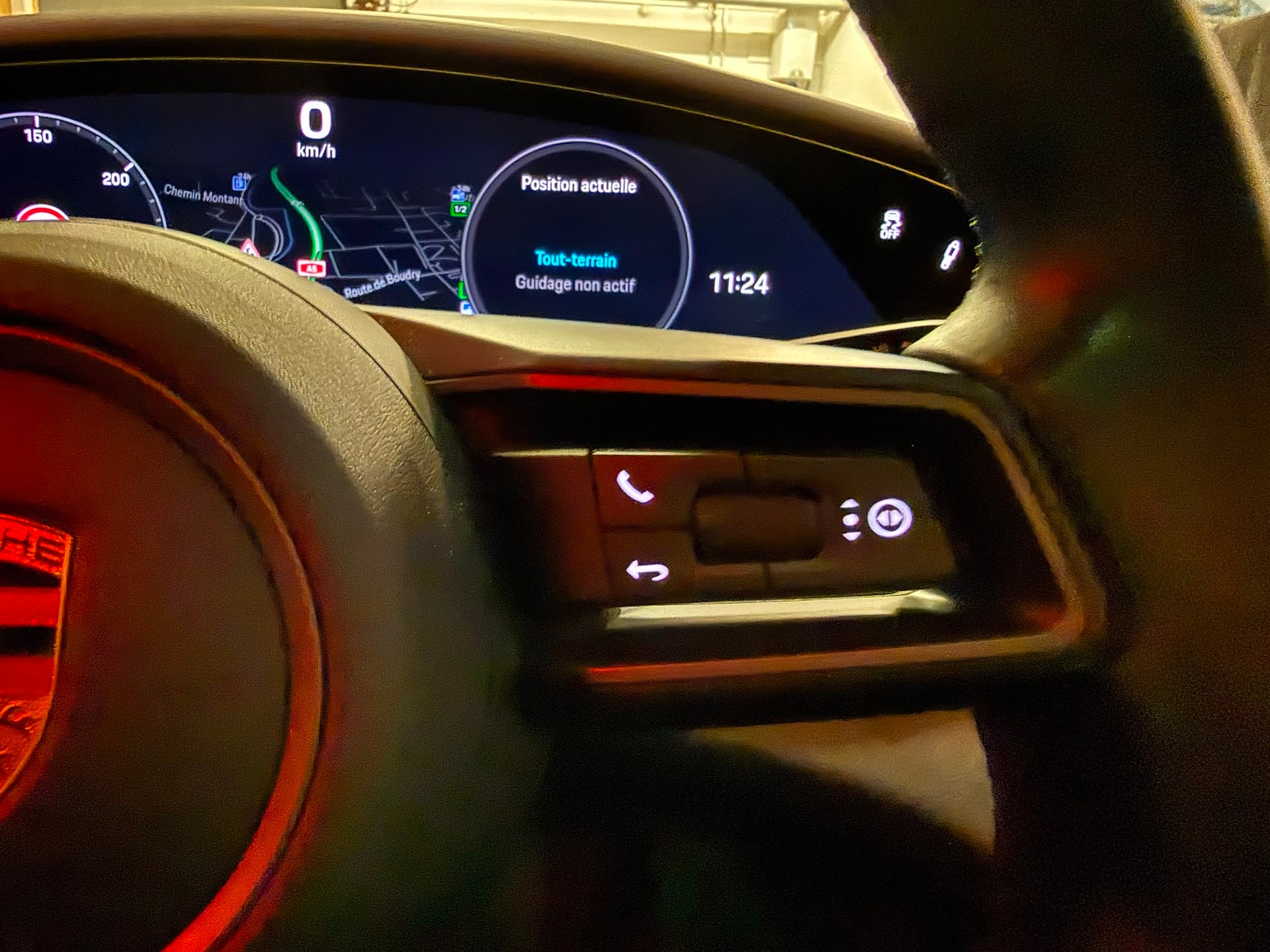 PORSCHE Taycan 4S-image-18