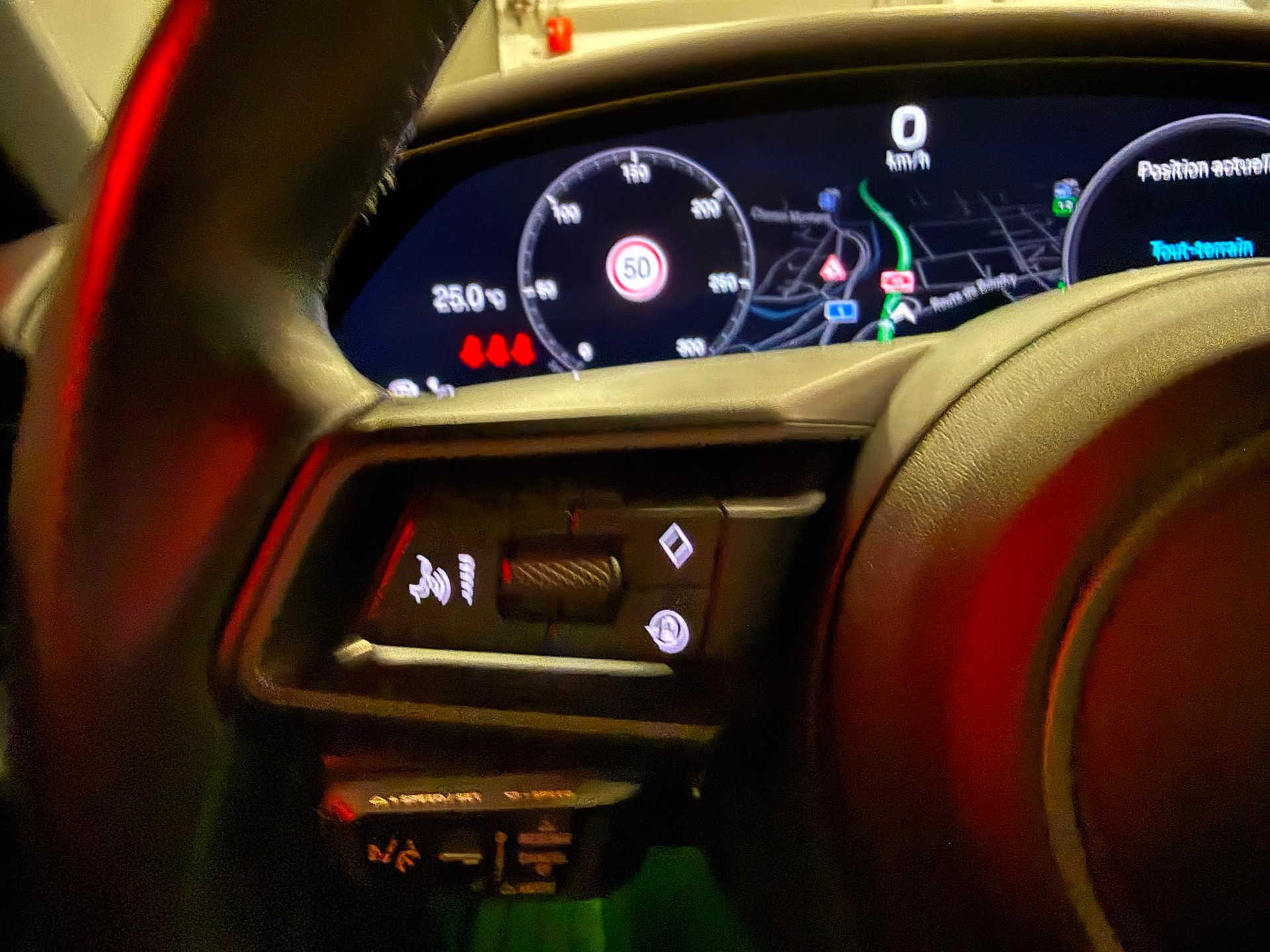 PORSCHE Taycan 4S-image-17