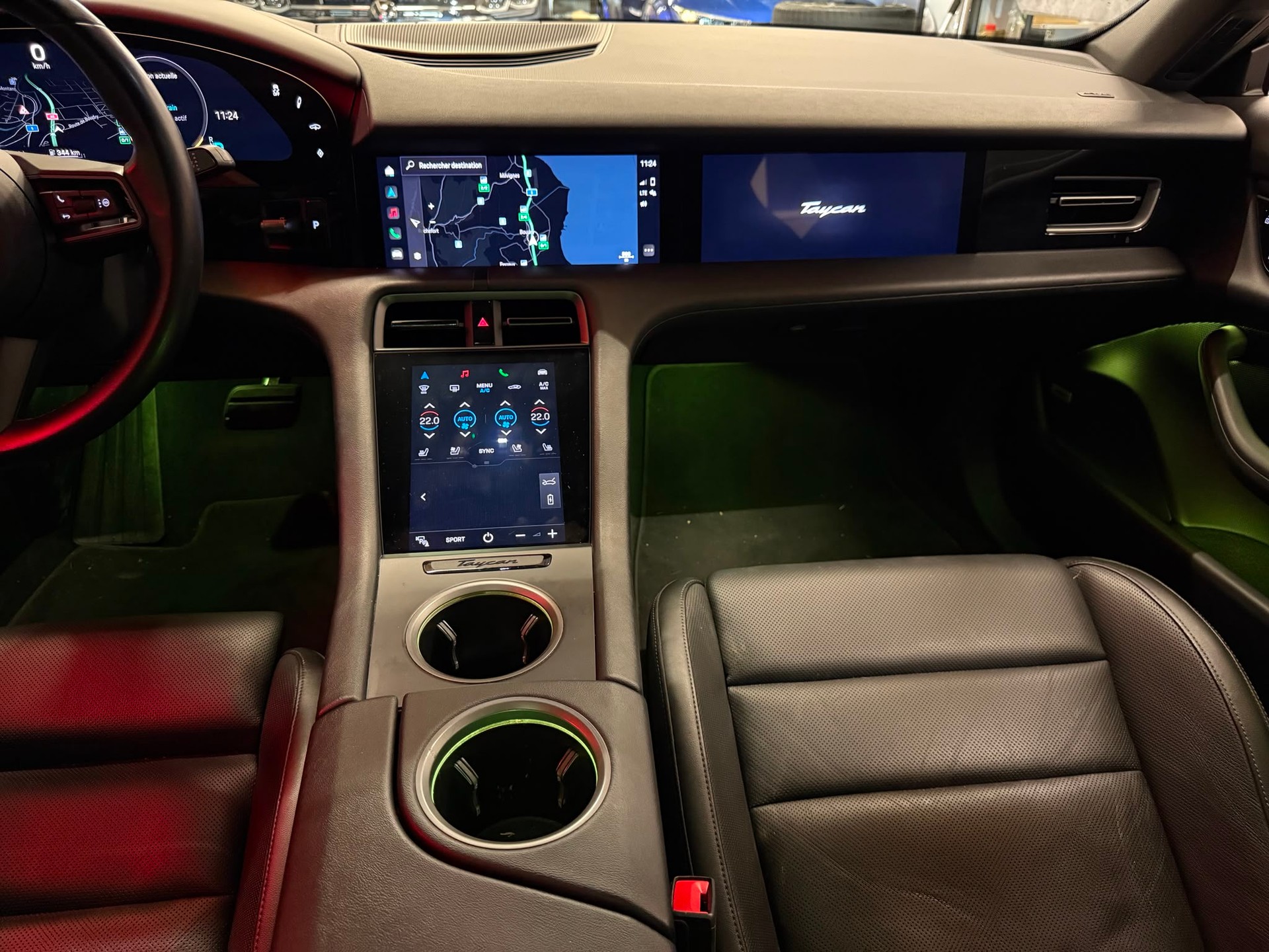 PORSCHE Taycan 4S-image-14