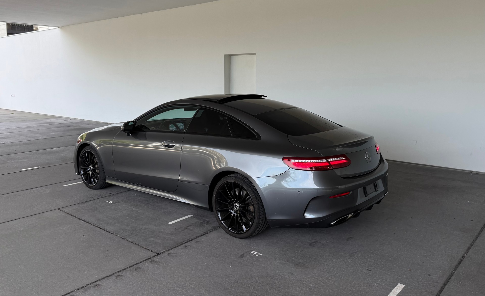 MERCEDES-BENZ E 400 Coupé AMG Line 4 Matic 9G-Tronic-showroom-element-3