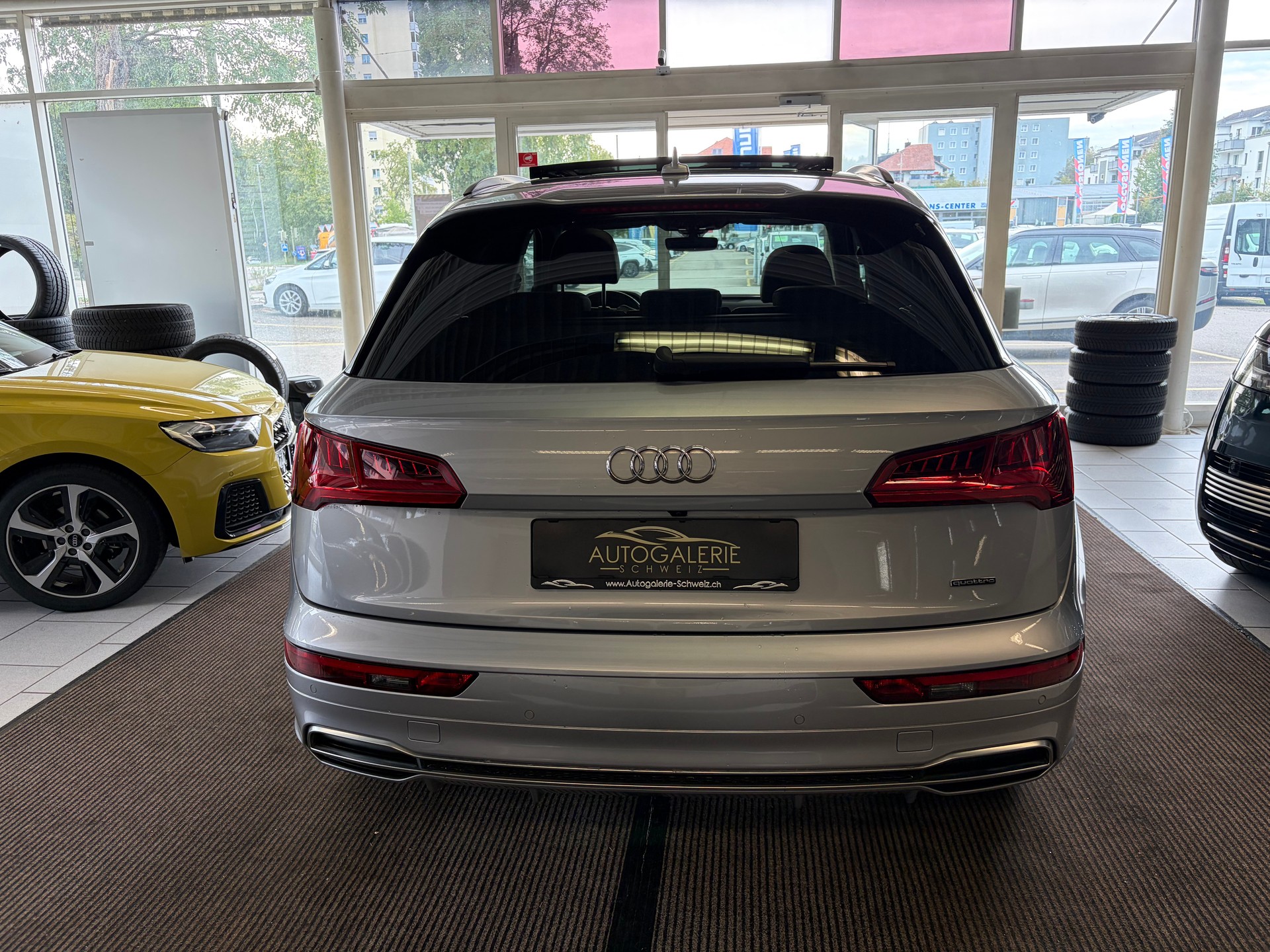 AUDI Q5 45 TFSI sport quattro | S-Line | Pano | Luftfed. | AHK | Memory | HeadUp | 21" | Assistanzsysteme |-image-25