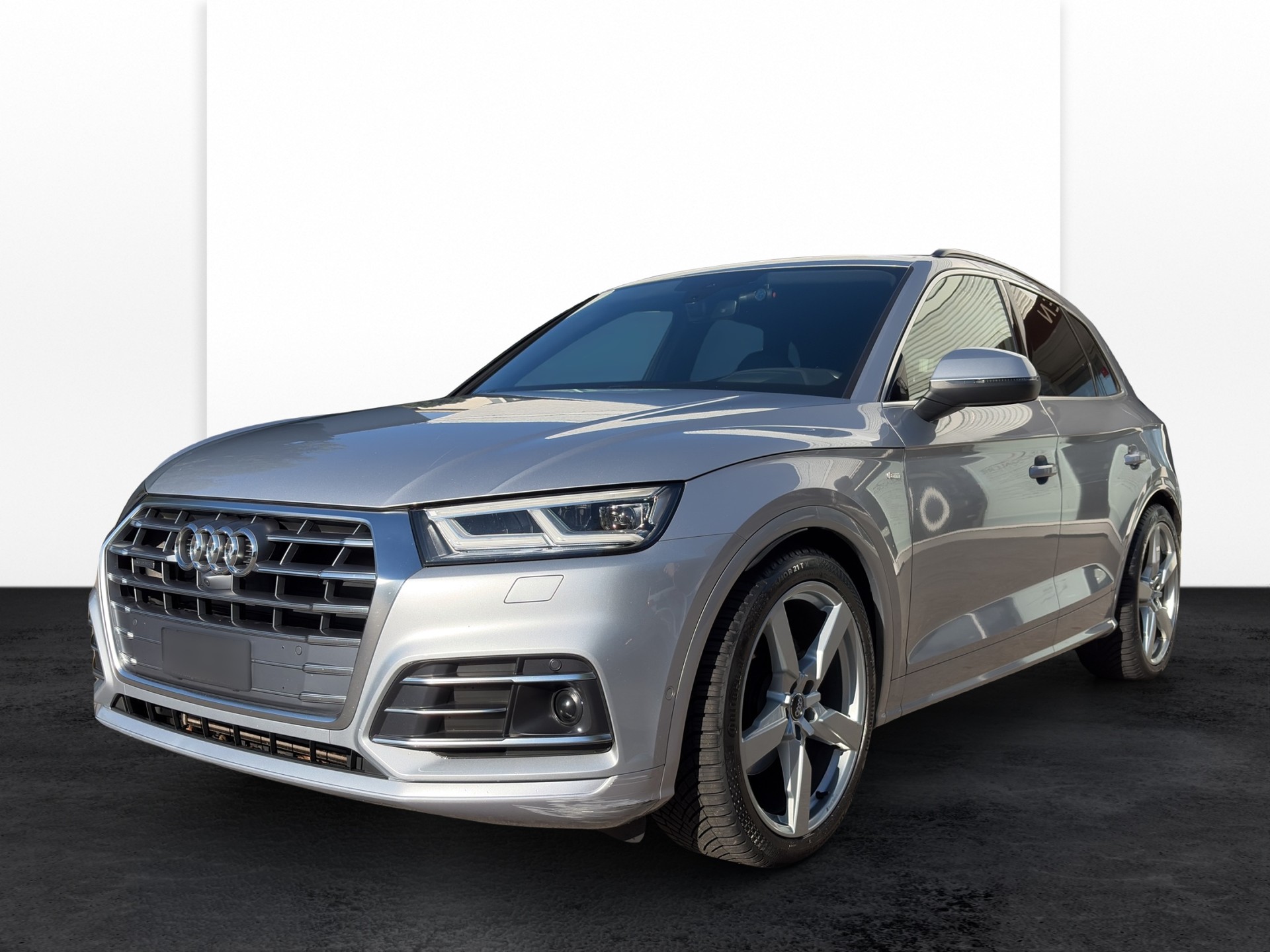 AUDI Q5 45 TFSI sport quattro | S-Line | Pano | Luftfed. | AHK | Memory | HeadUp | 21" | Assistanzsysteme |
