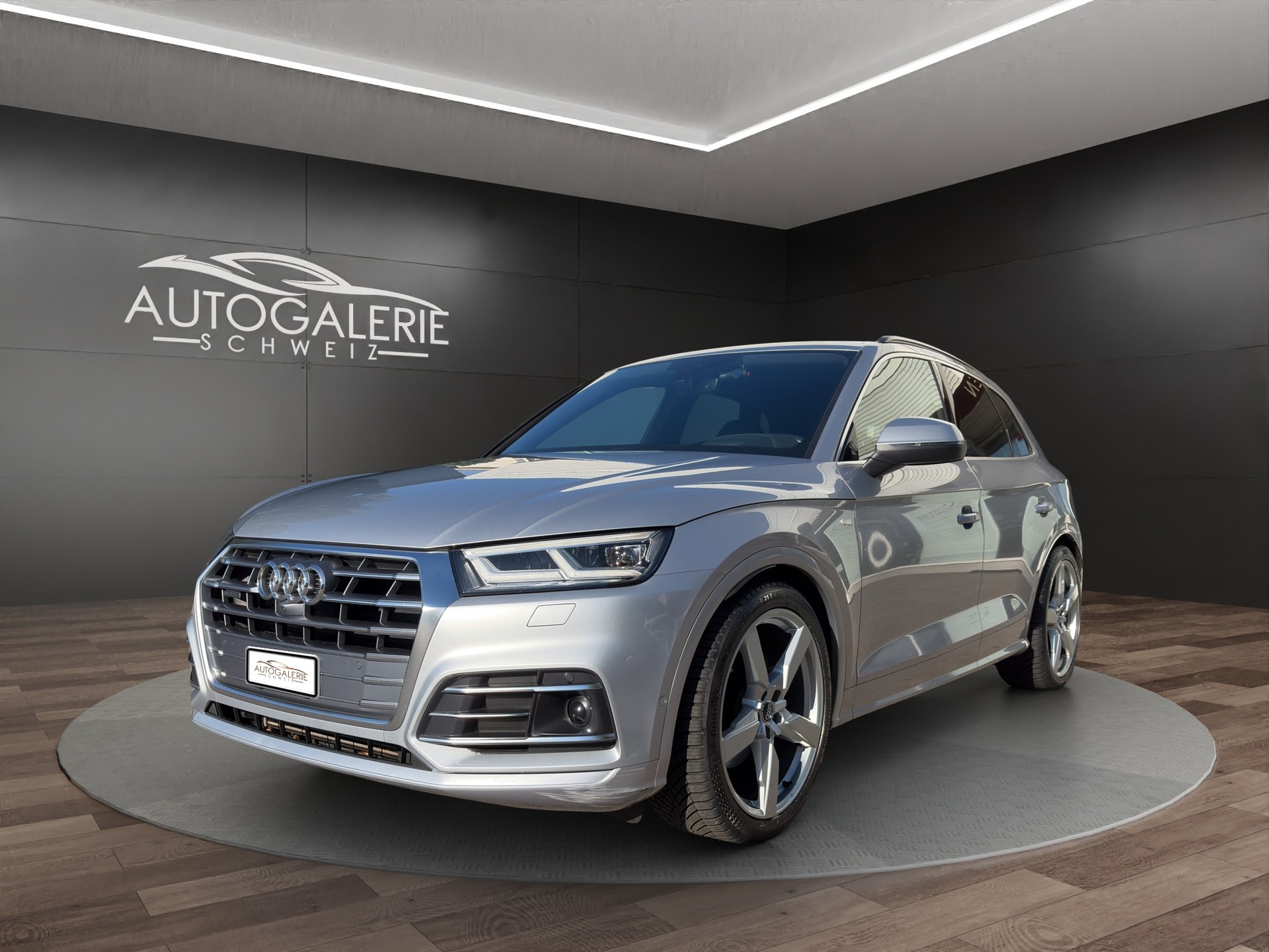 AUDI Q5 45 TFSI sport quattro | S-Line | Pano | Luftfed. | AHK | Memory | HeadUp | 21" | Assistanzsysteme |