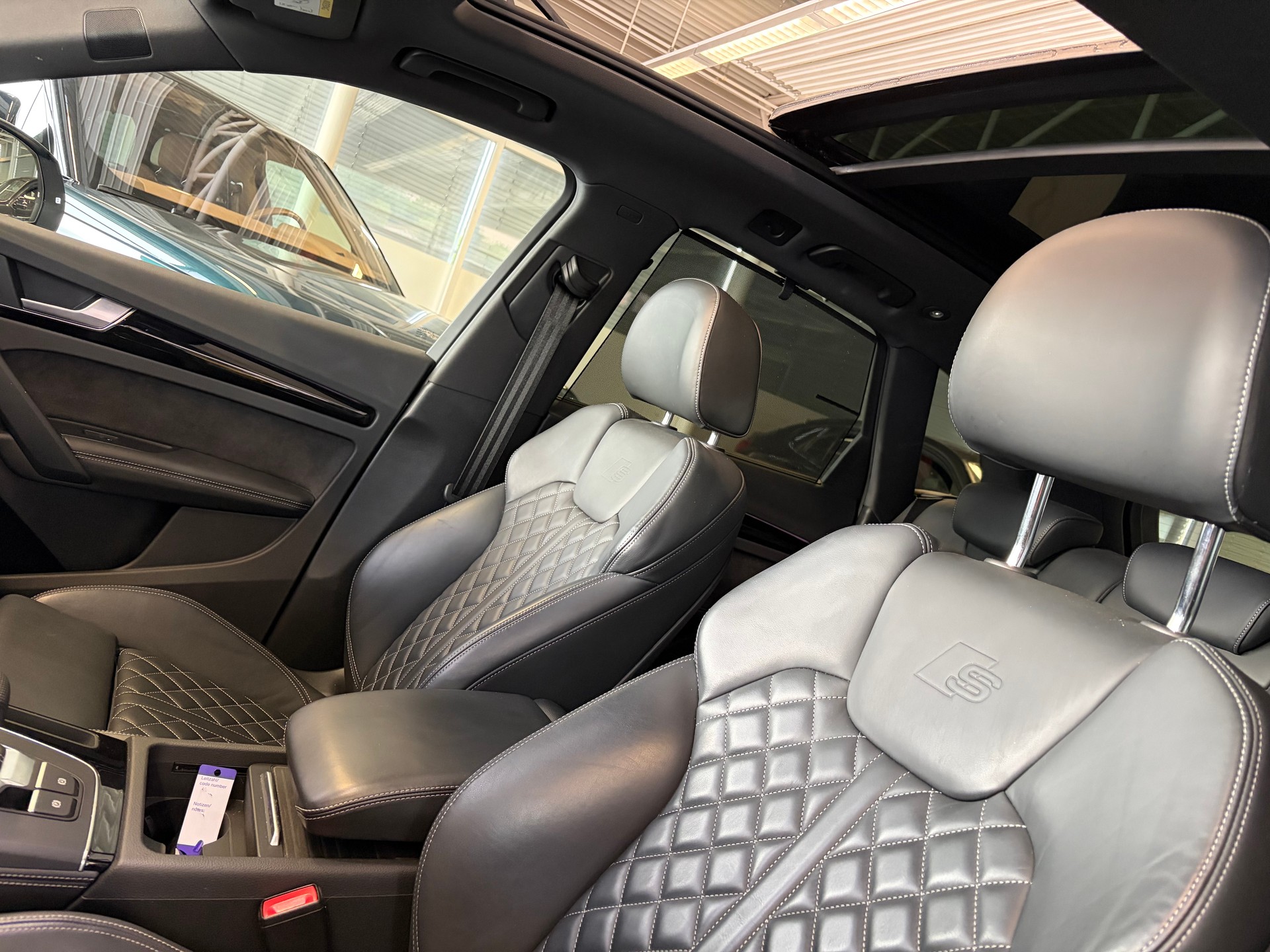 AUDI Q5 45 TFSI sport quattro | S-Line | Pano | Luftfed. | AHK | Memory | HeadUp | 21" | Assistanzsysteme |-image-12