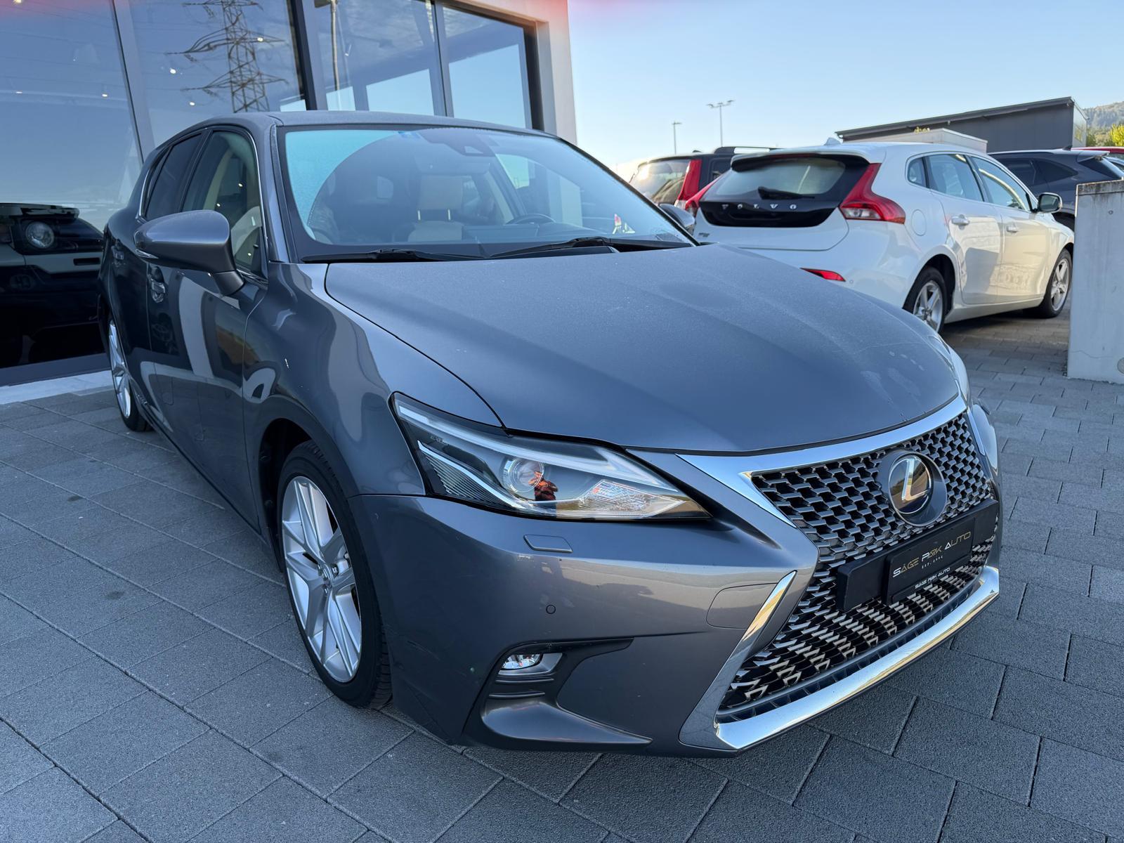 LEXUS CT 200h Comfort-showroom-element-1