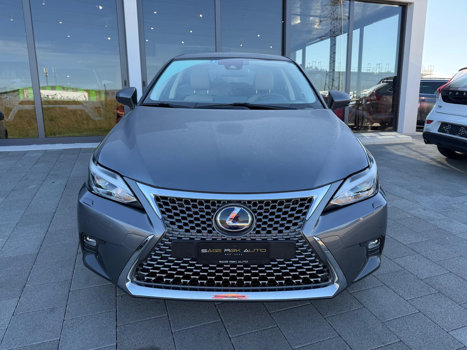 LEXUS CT 200h Comfort-showroom-element-2