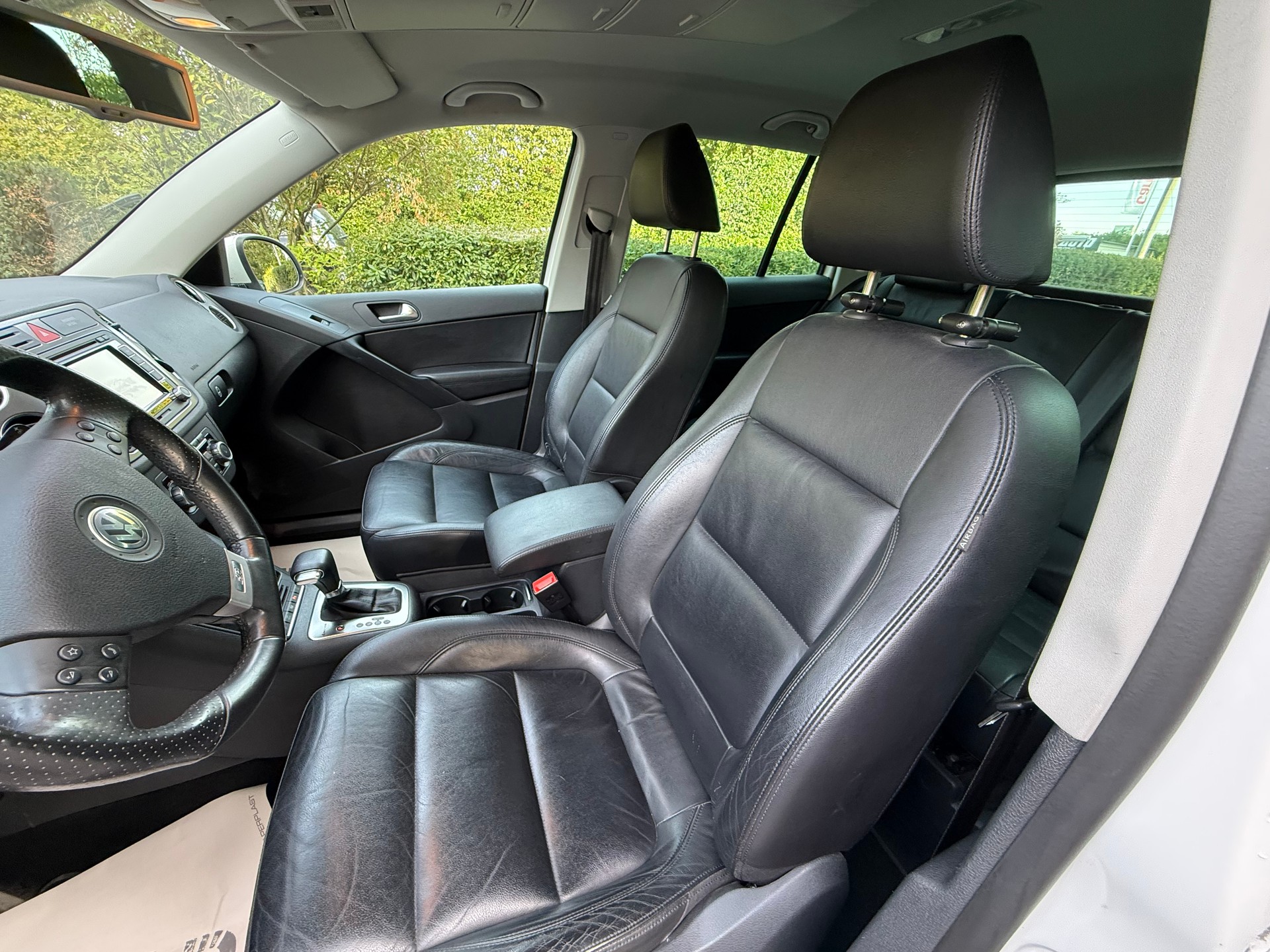 VW Tiguan 2.0 TSI Sport&Style Tiptronic. R-LINE-image-7
