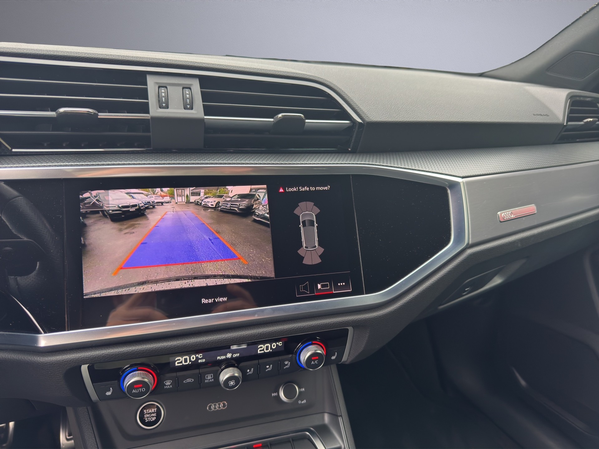 AUDI Q3 35 TFSI S line Attraction S-tronic-image-14