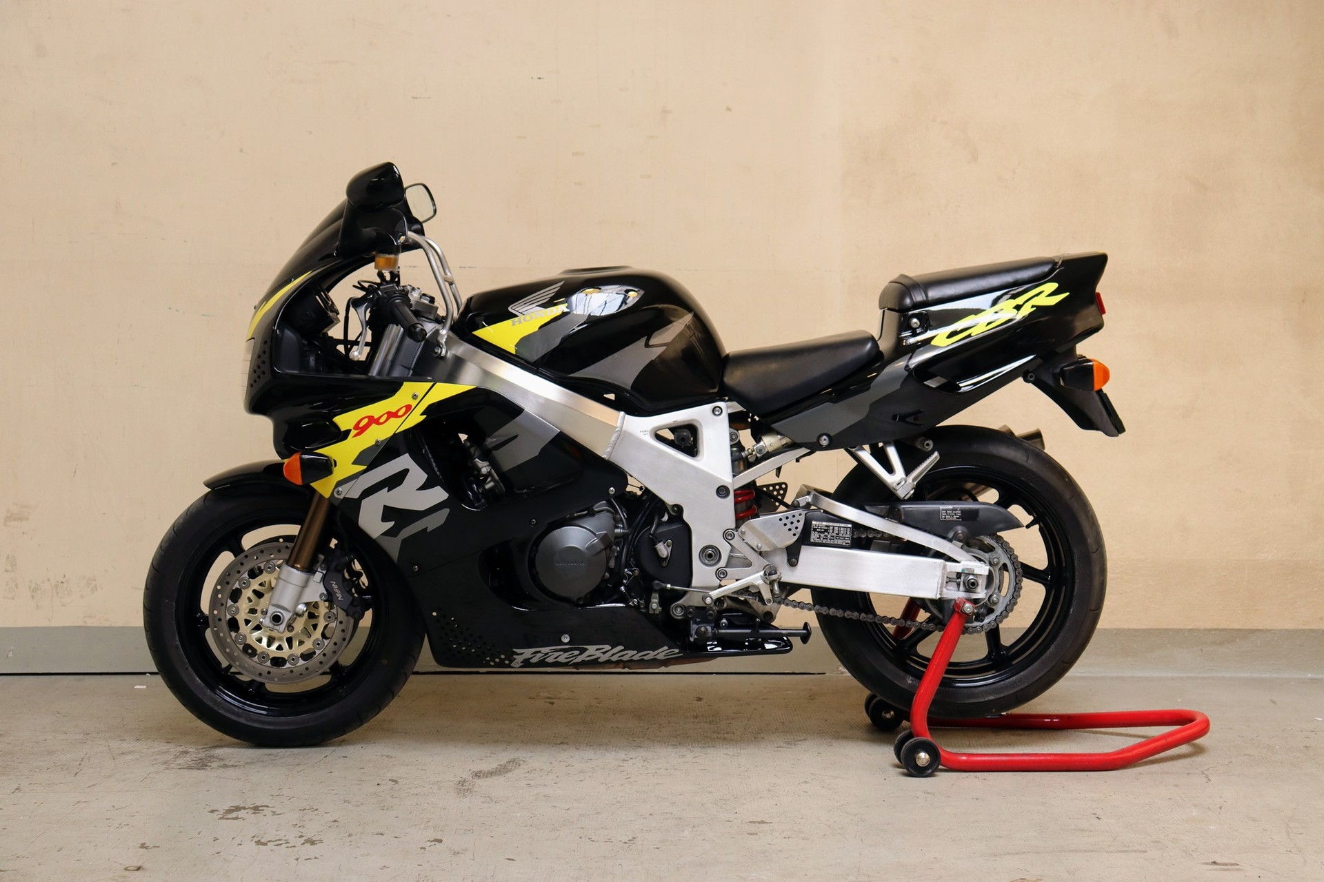 HONDA CBR 900 RR N/P Fireblade-image-3