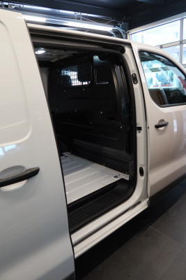 CITROEN e-Jumpy M Swiss Ed. 50kWh-image-4