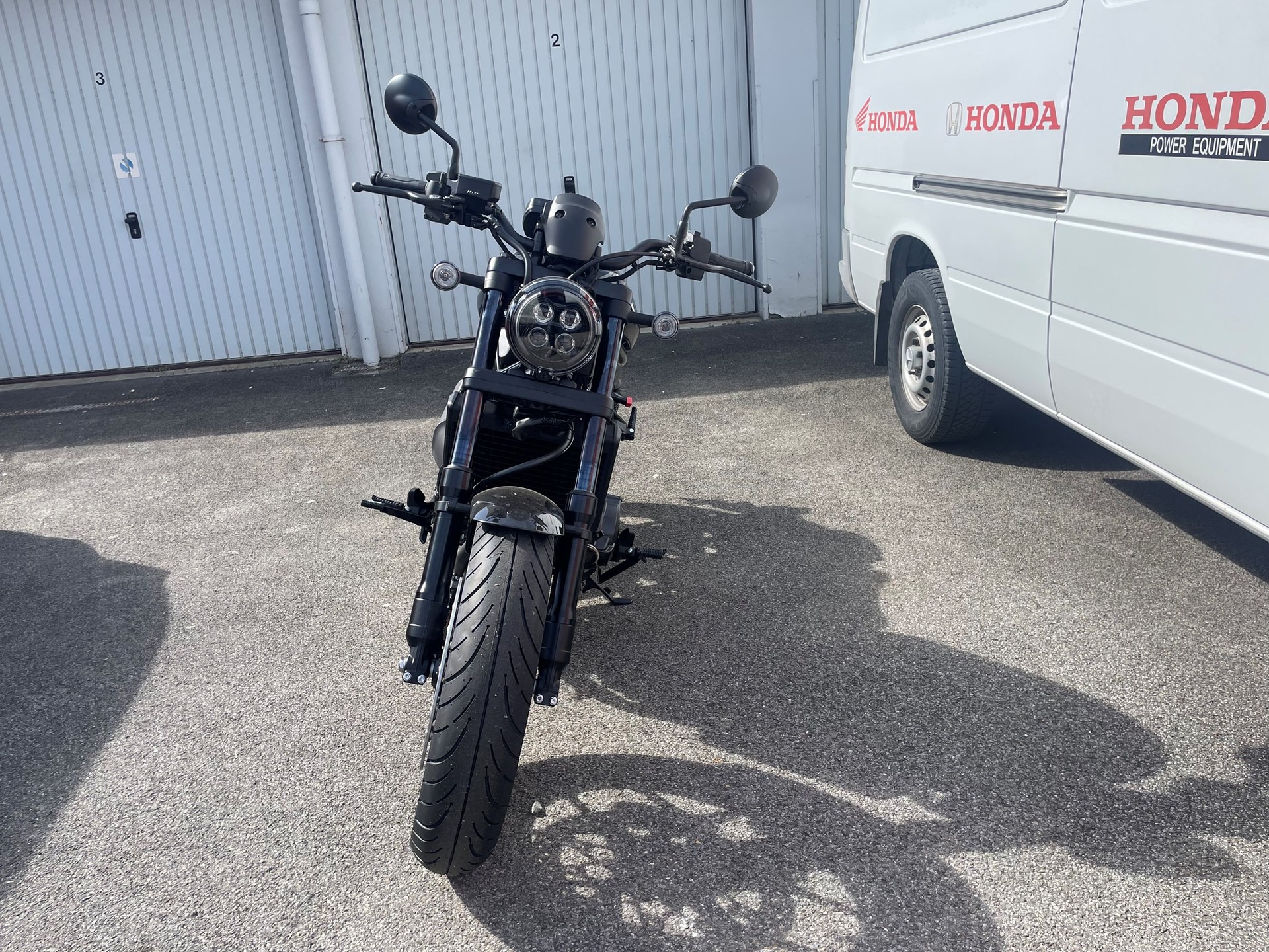 HONDA CMX 1100 Rebel-image-1