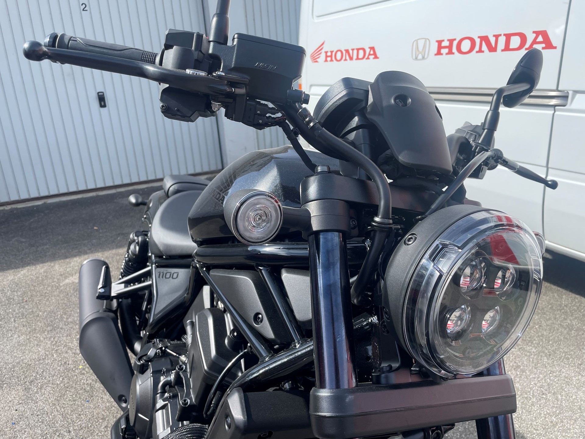 HONDA CMX 1100 Rebel-image-4