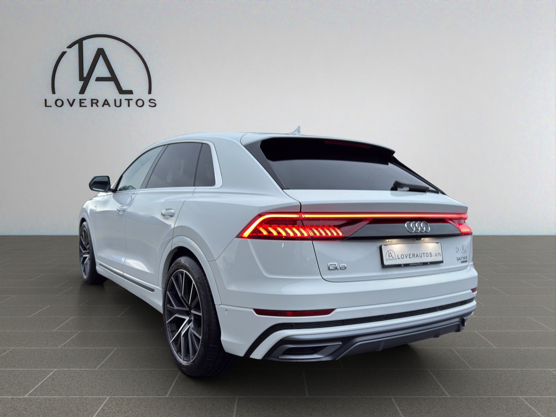 AUDI Q8 50 TDI quattro tiptronic-image-4