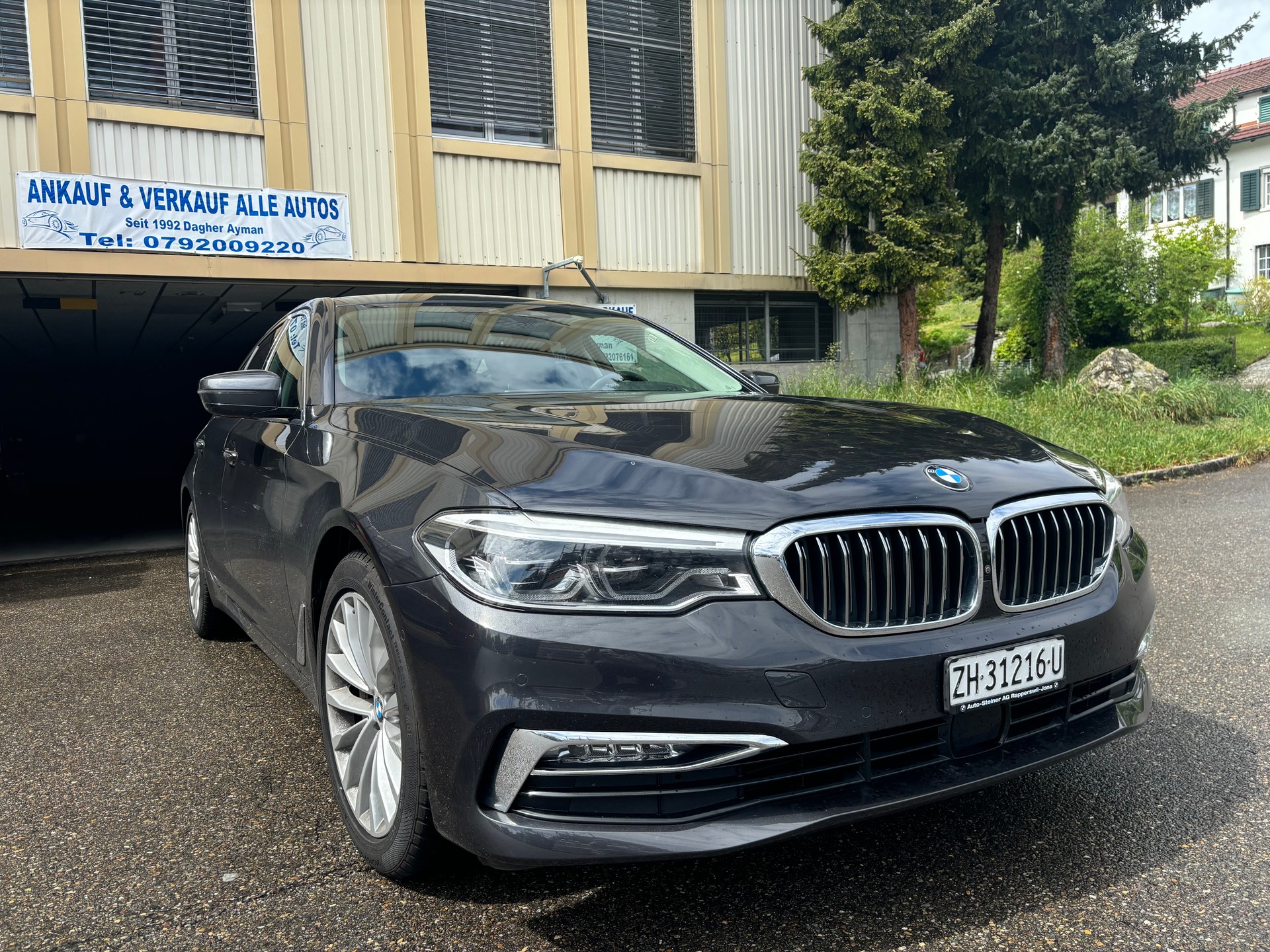 BMW 530i xDrive Luxury Line Steptronic-image-1