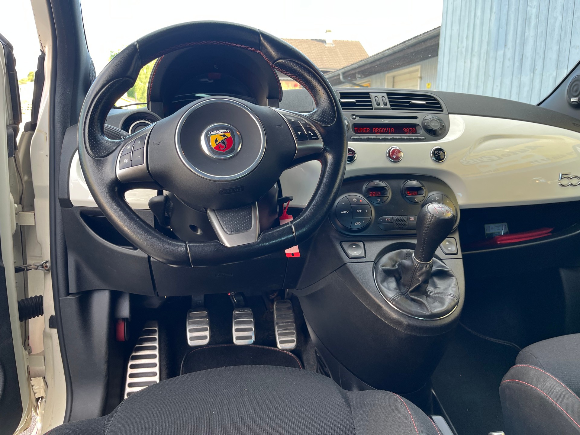 FIAT 500 1.4 16V Turbo Abarth-image-6